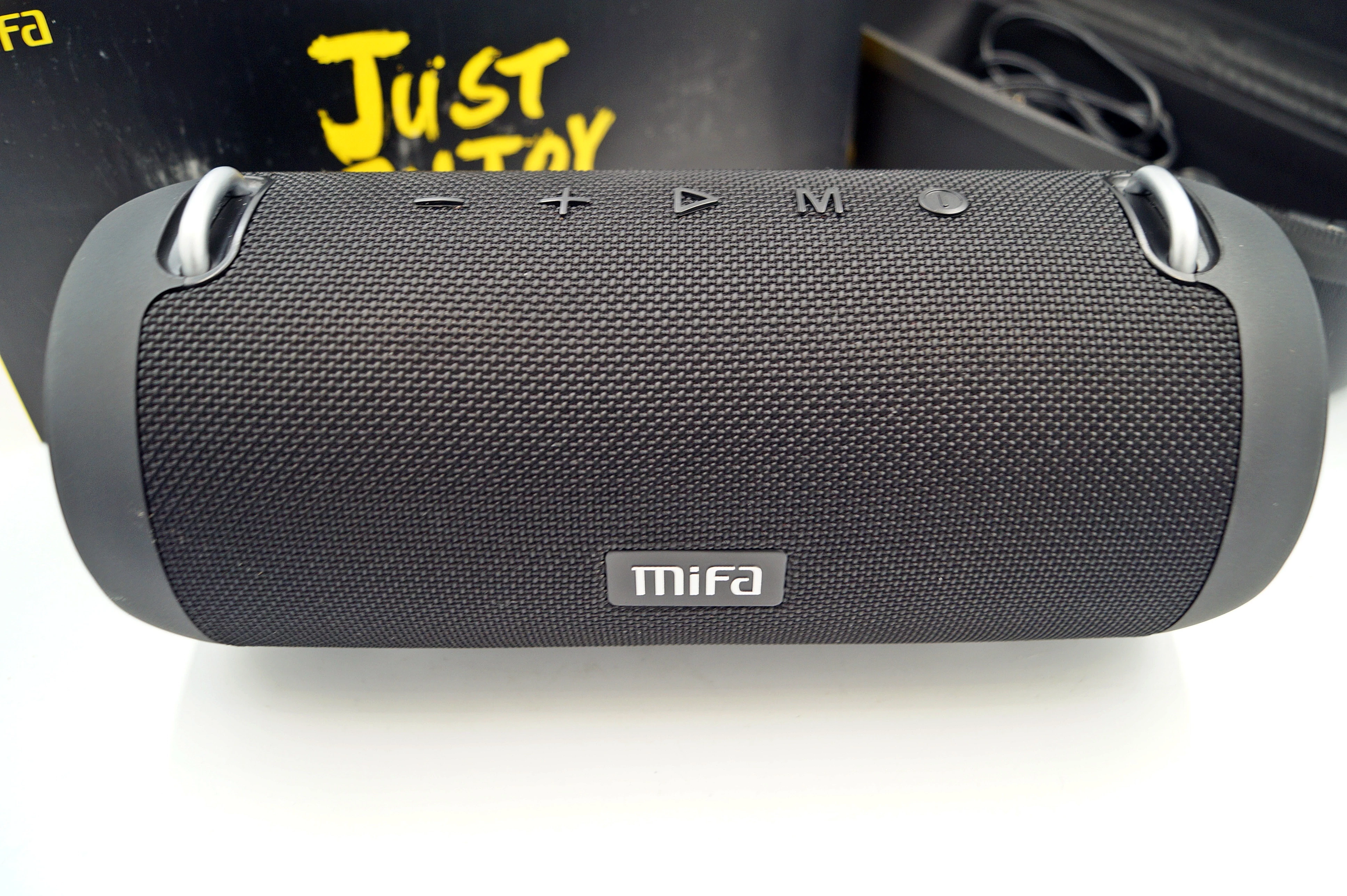 mifa-a90-czarny-bluetooth-wodoodporny-60w-glosnik-przenosny-funkcje-221089-4