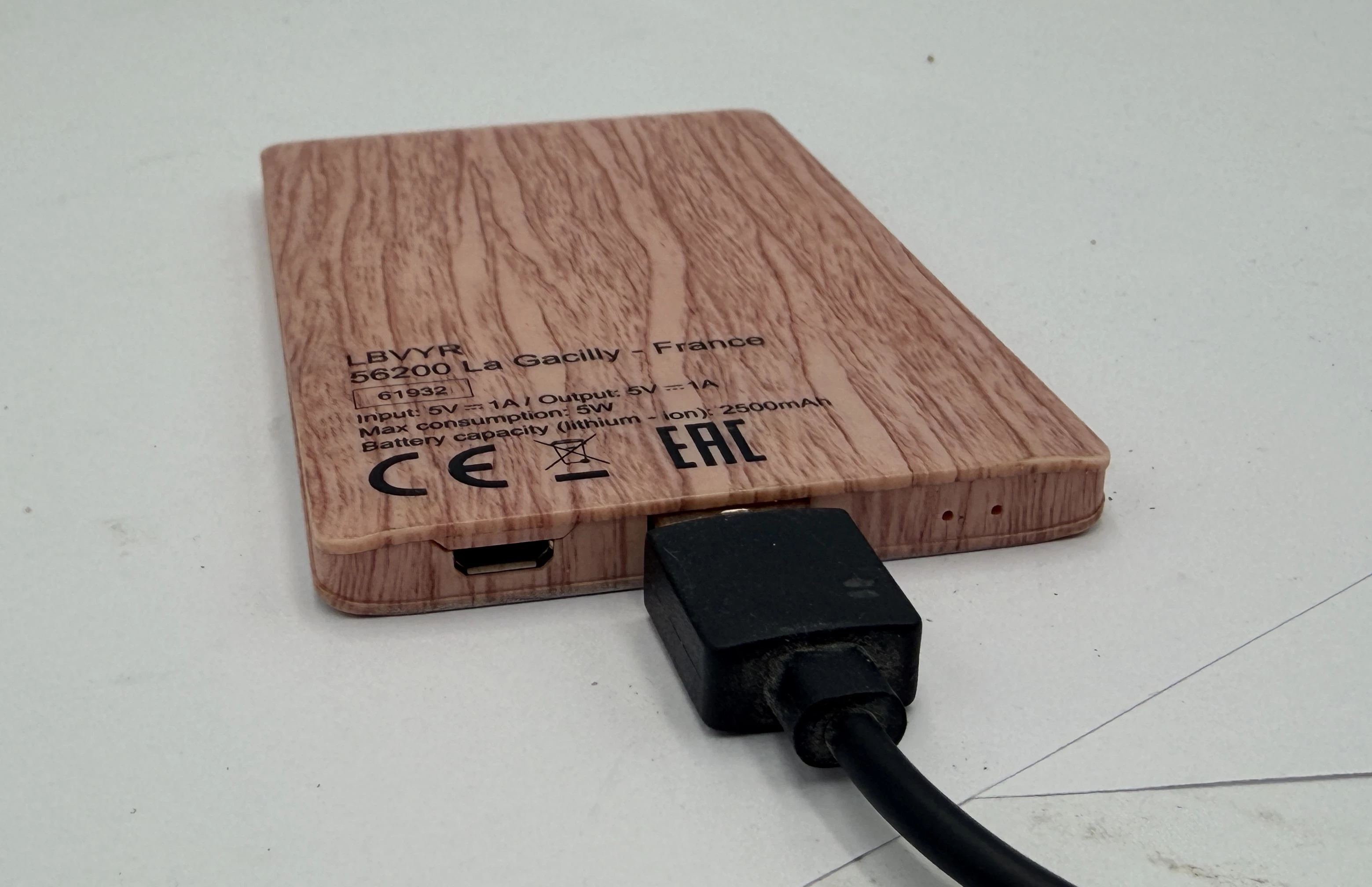 powerbank-2500mah-kabel-stan-11323-2