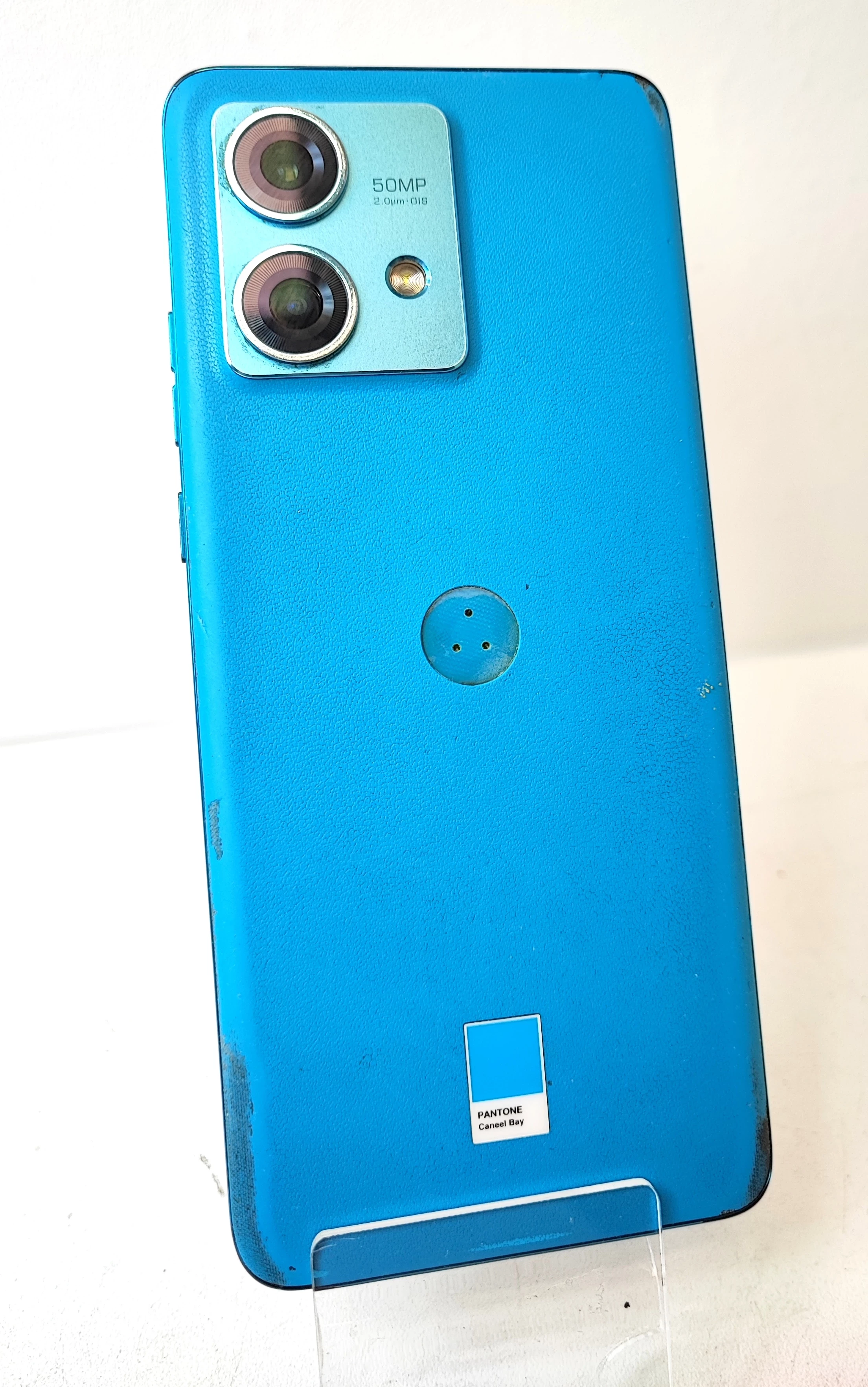 telefon-motorola-edge-40-neo-12256gb-353852887197330-ean-gtin-840023250477