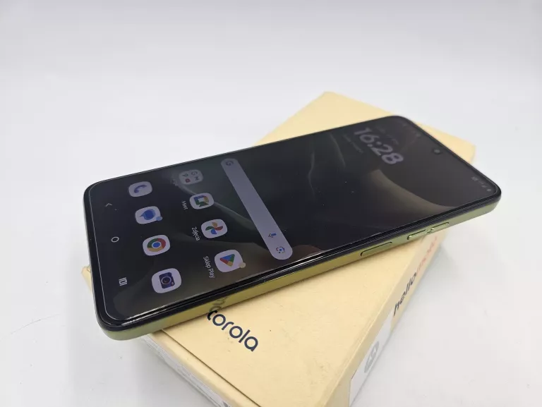 telefon-motorola-moto-g15-xt2521-3-8128-green-przekatna-ekranu-678