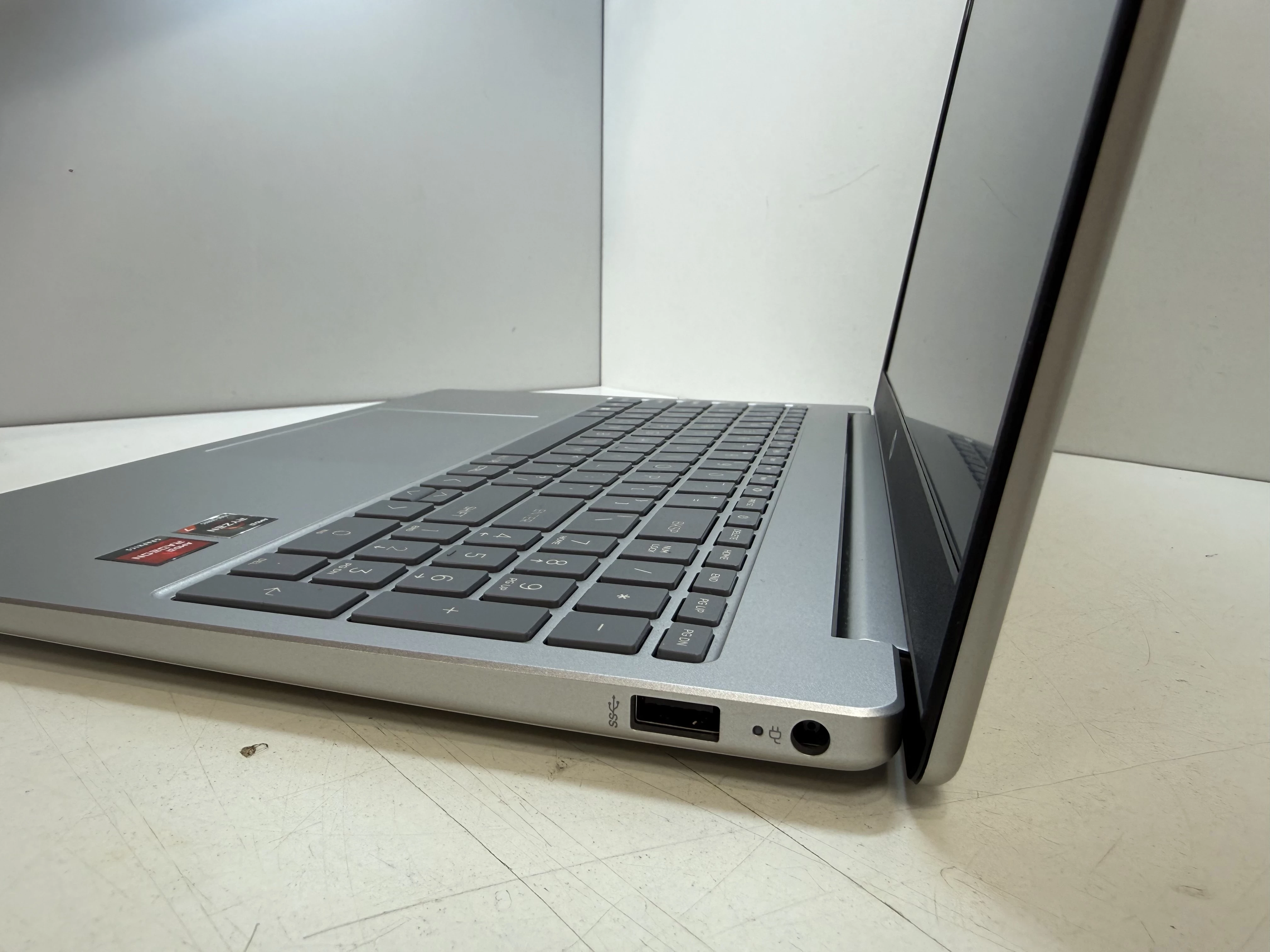 laptop-hp-15-fc0026nw-kod-producenta-b4mb3ea