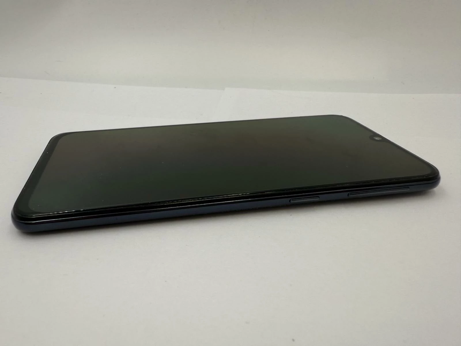 telefon-samsung-galaxy-a40-solo-stan-11323-2