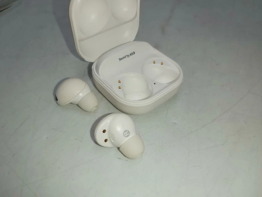 sluchawki-bluetooth-samsung-galaxy-buds-pro-2-biale-kod-producenta-sm-r510nzwaeue