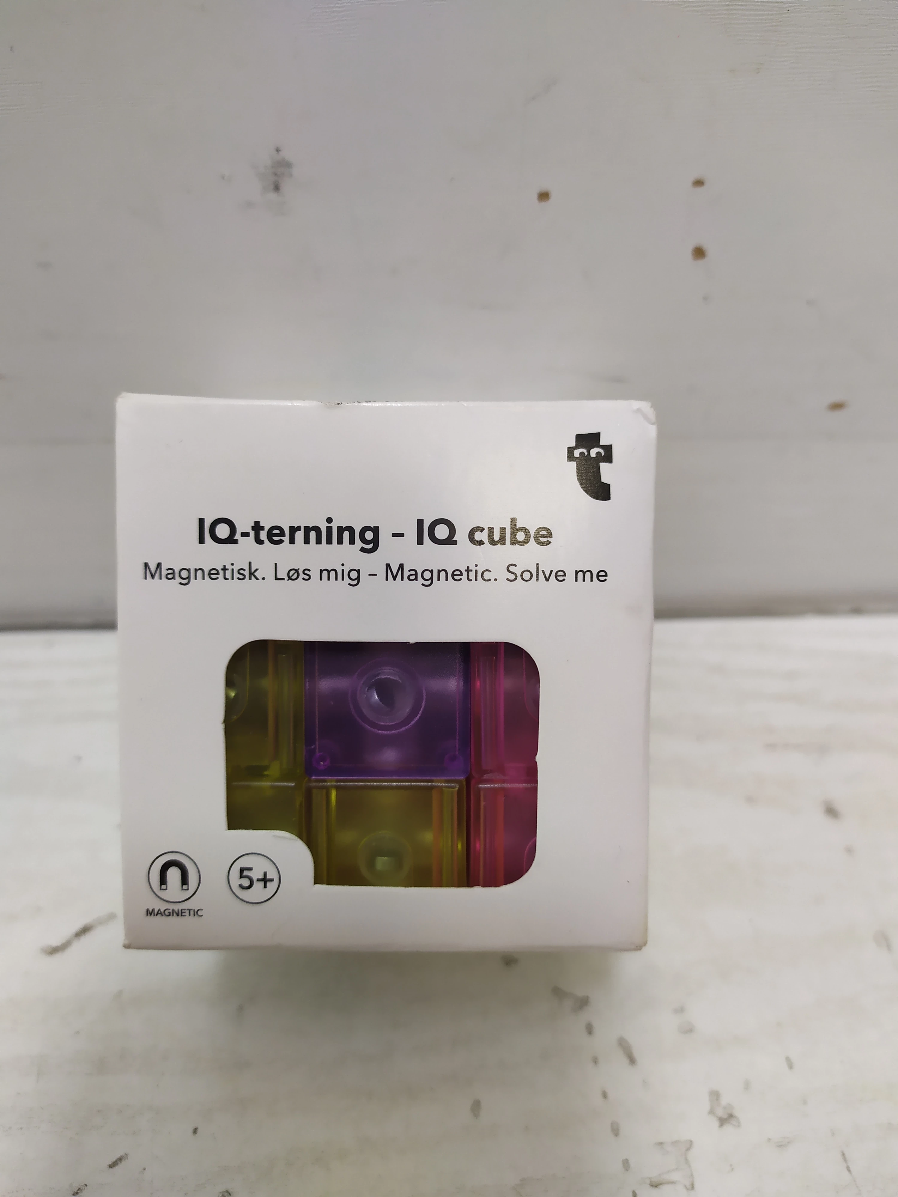 kostka-iq-terning-iq-cube-osiedle-kombatantow-7c-krakow