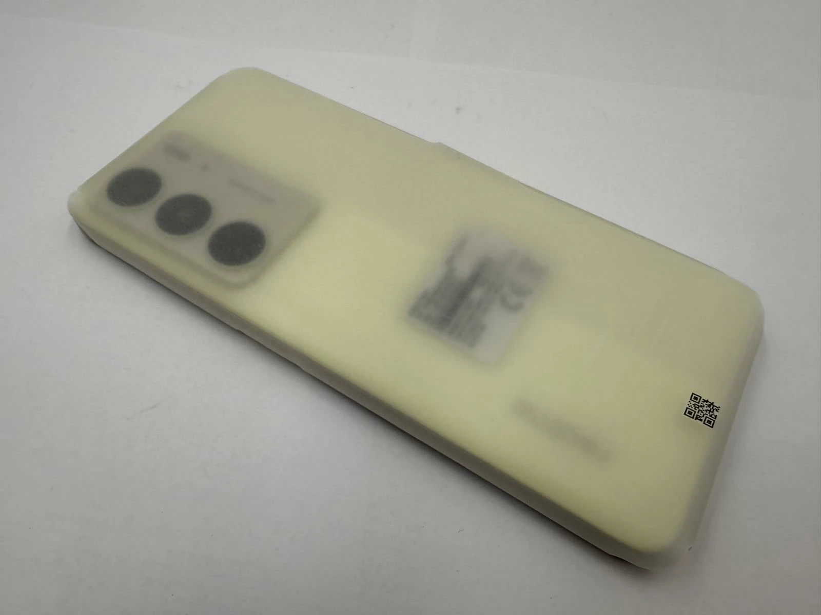 telefon-realme-c75-256gb-komplet-gwarancja-play-przekatna-ekranu-670