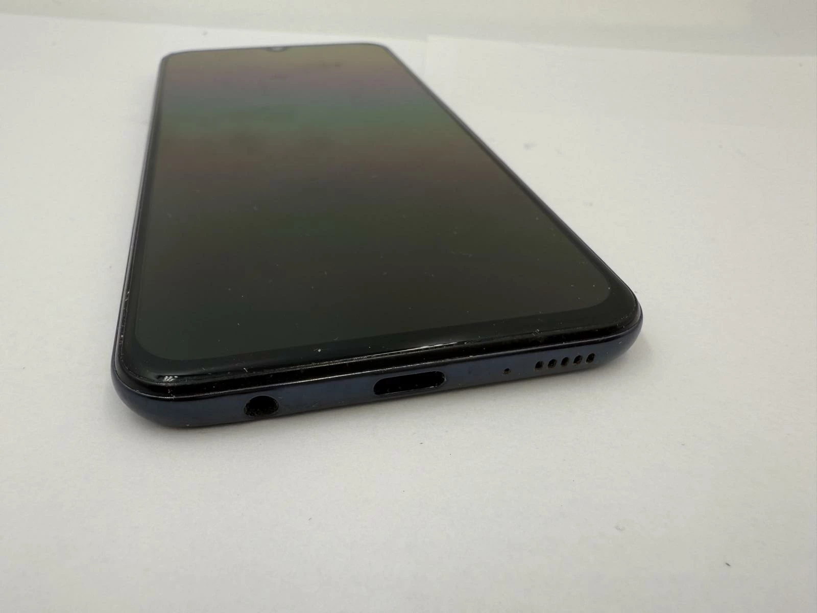 telefon-samsung-galaxy-a40-solo-ean-gtin-08801643826352