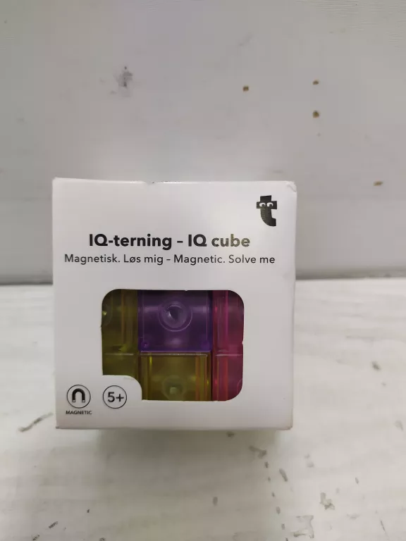 kostka-iq-terning-iq-cube-osiedle-kombatantow-7c-krakow