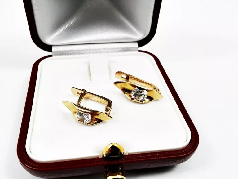 zlote-kolczyki-585-z-cyrkonia-zapiecie-angielskie-waga-314-stan-11323-2