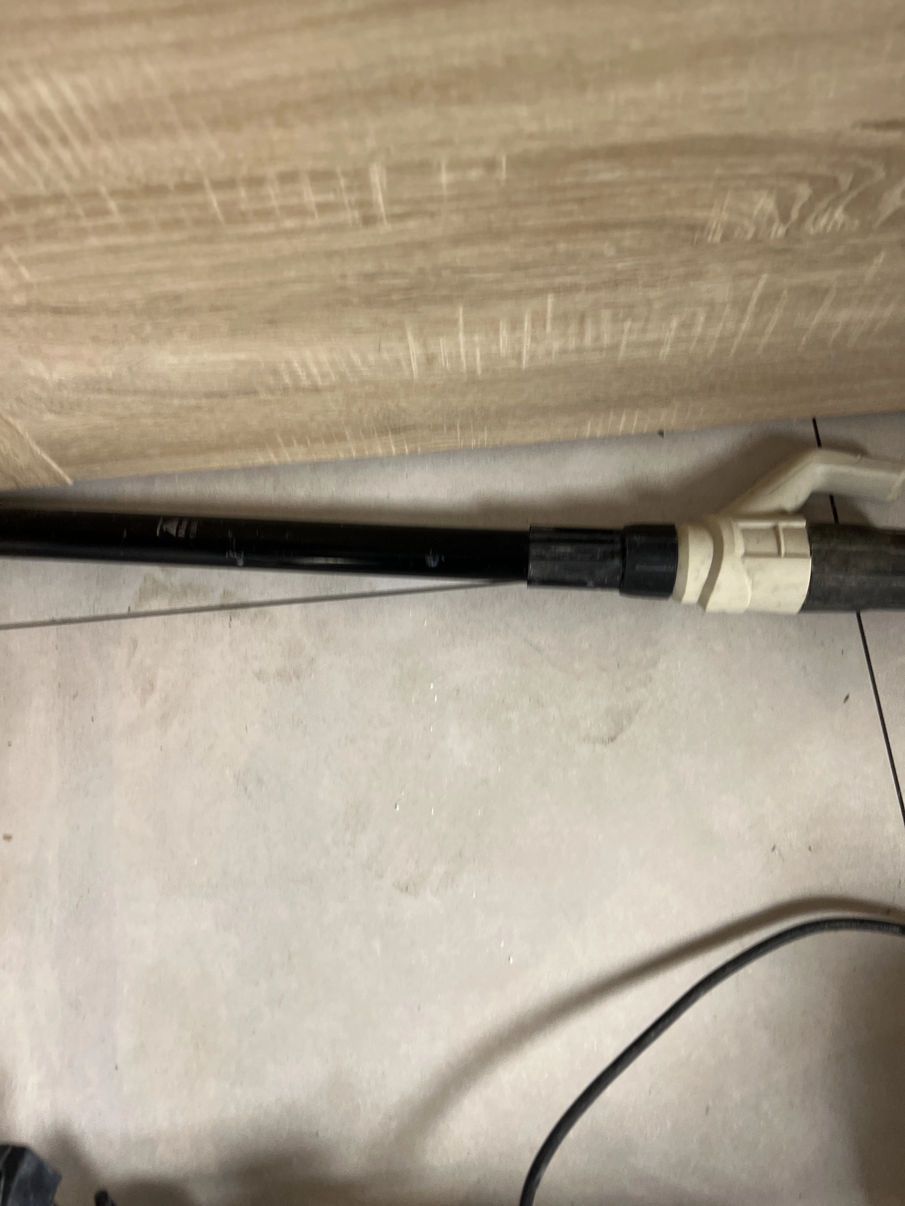 szlifierka-do-gipsu-sieciowe-macallister-600-w-240-v-msds600f-kod-producenta-msds600f