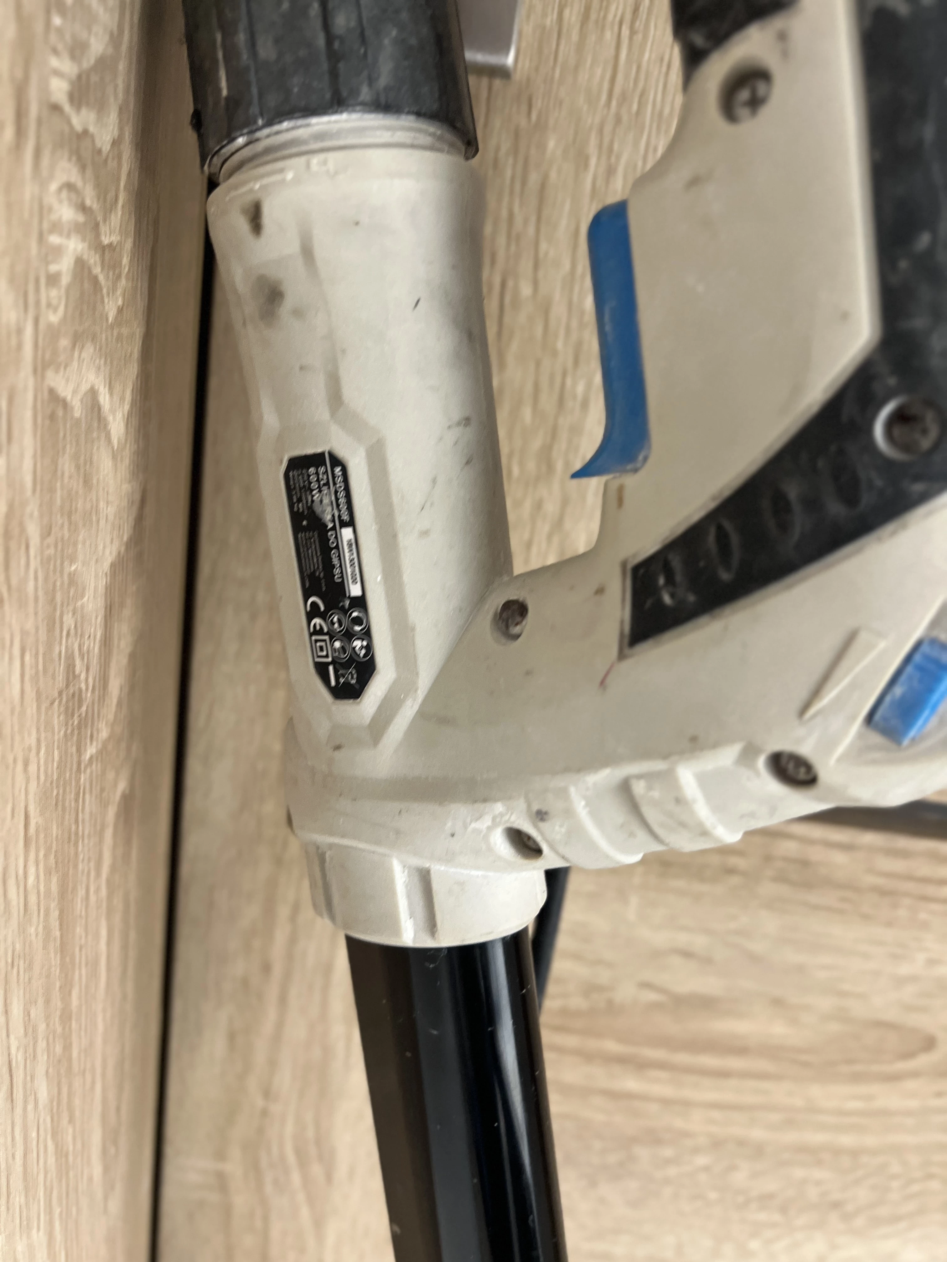 szlifierka-do-gipsu-sieciowe-macallister-600-w-240-v-msds600f-ean-gtin-3663602628354