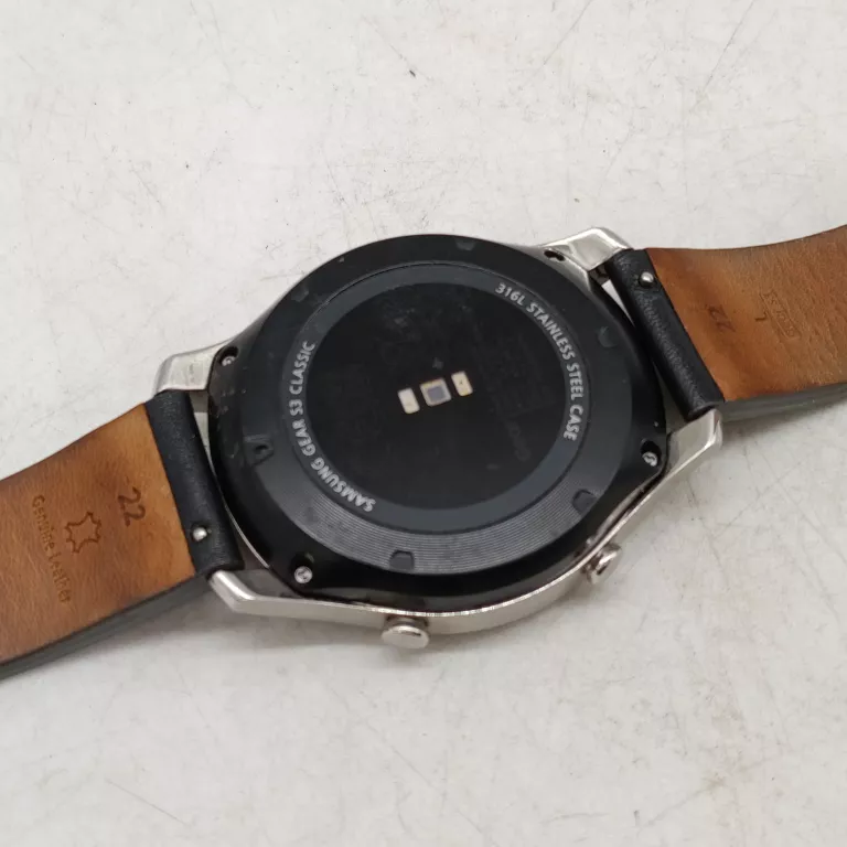 smartwatch-samsung-gear-s3-classic-akcesoria-model-249460-1767269