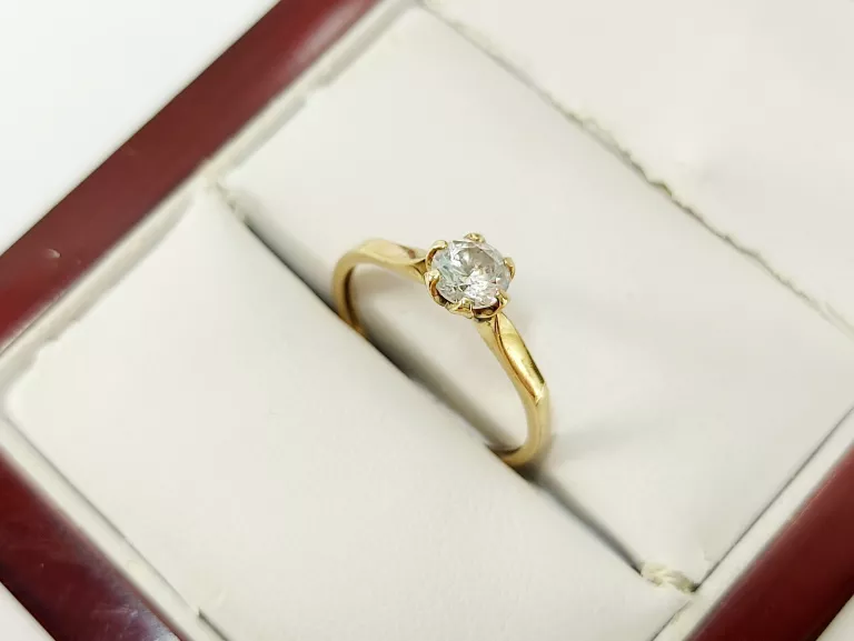 zloty-pierscionek-333-106g-r13-rodzaj-2205-16