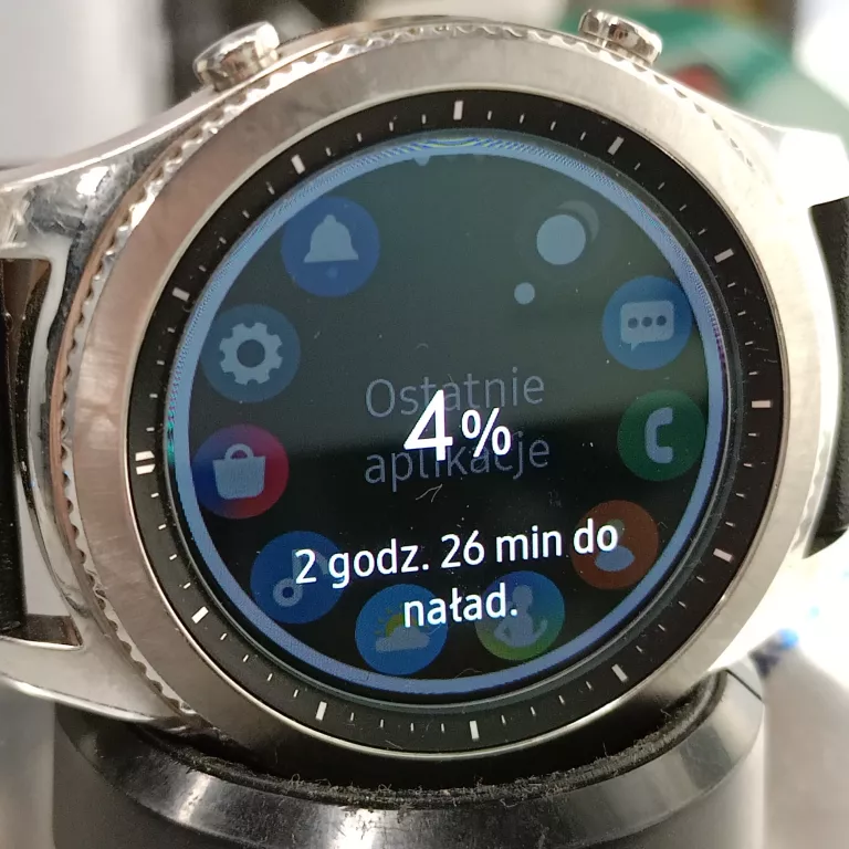 smartwatch-samsung-gear-s3-classic-akcesoria-wysokosc-koperty-4600