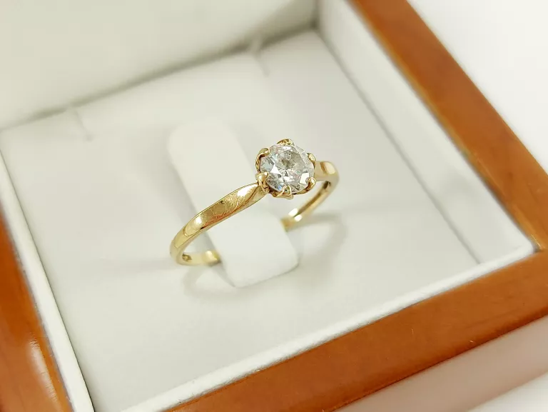 zloty-pierscionek-333-106g-r13-rodzaj-2205-16