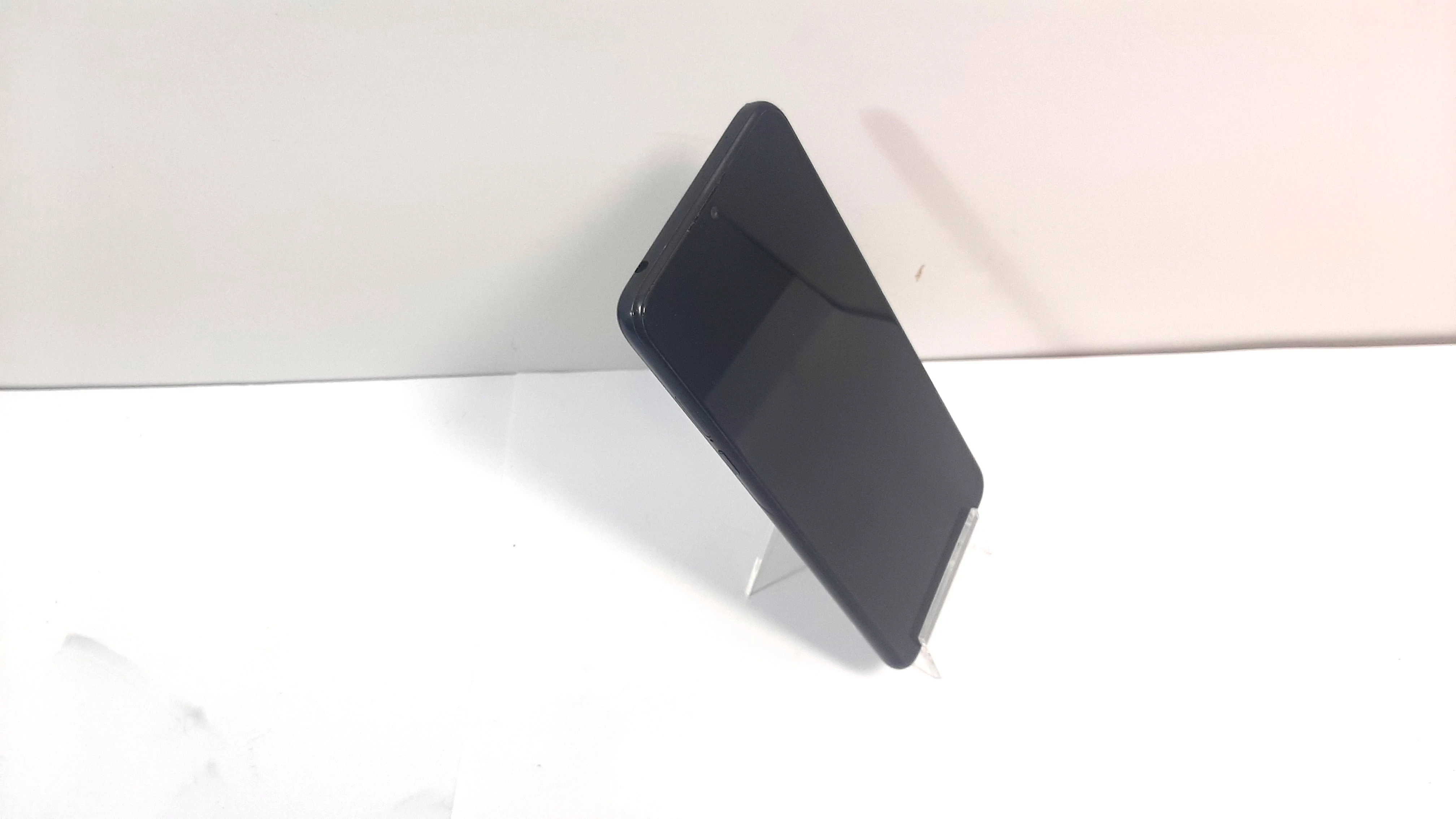 telefon-tcl-20-se-t671h-464gb-typ-202685-212929