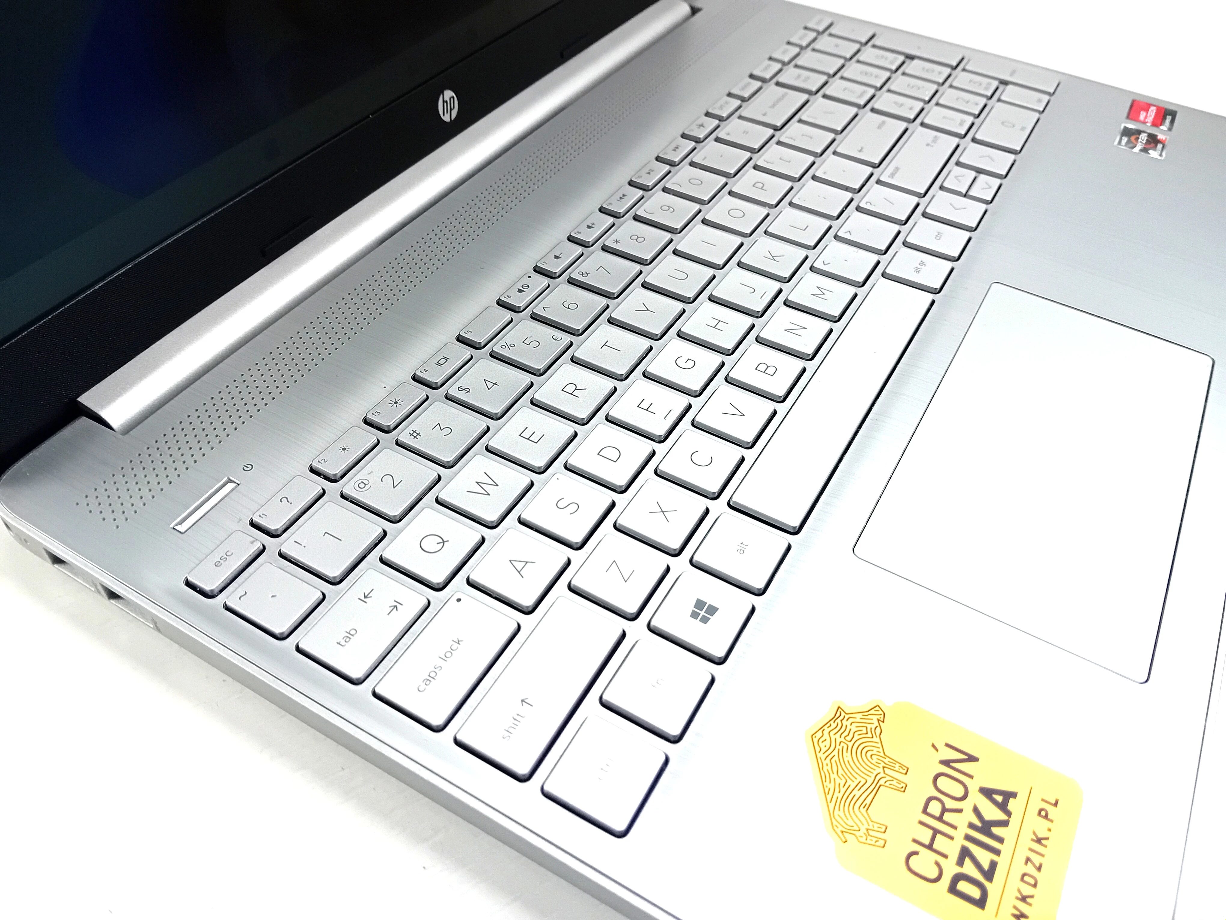 laptop-hp-15s-eq2023nw-amd-ryzen-35300u8gb256gb-ssd-przekatna-ekranu-1560