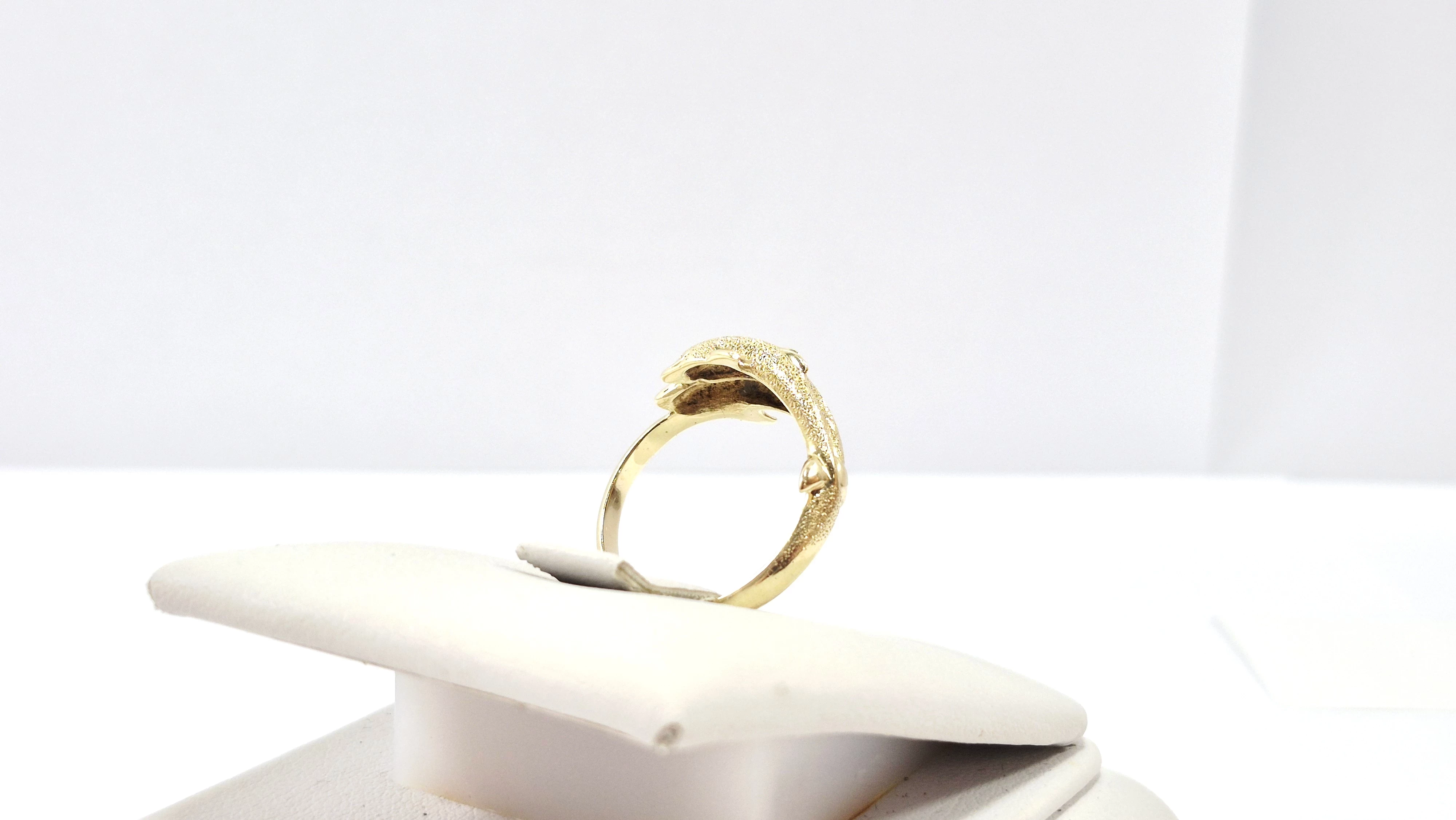 ciekawy-zloty-pierscionek-delfiny-316g-r12-pr-585-14k-material-15835-2