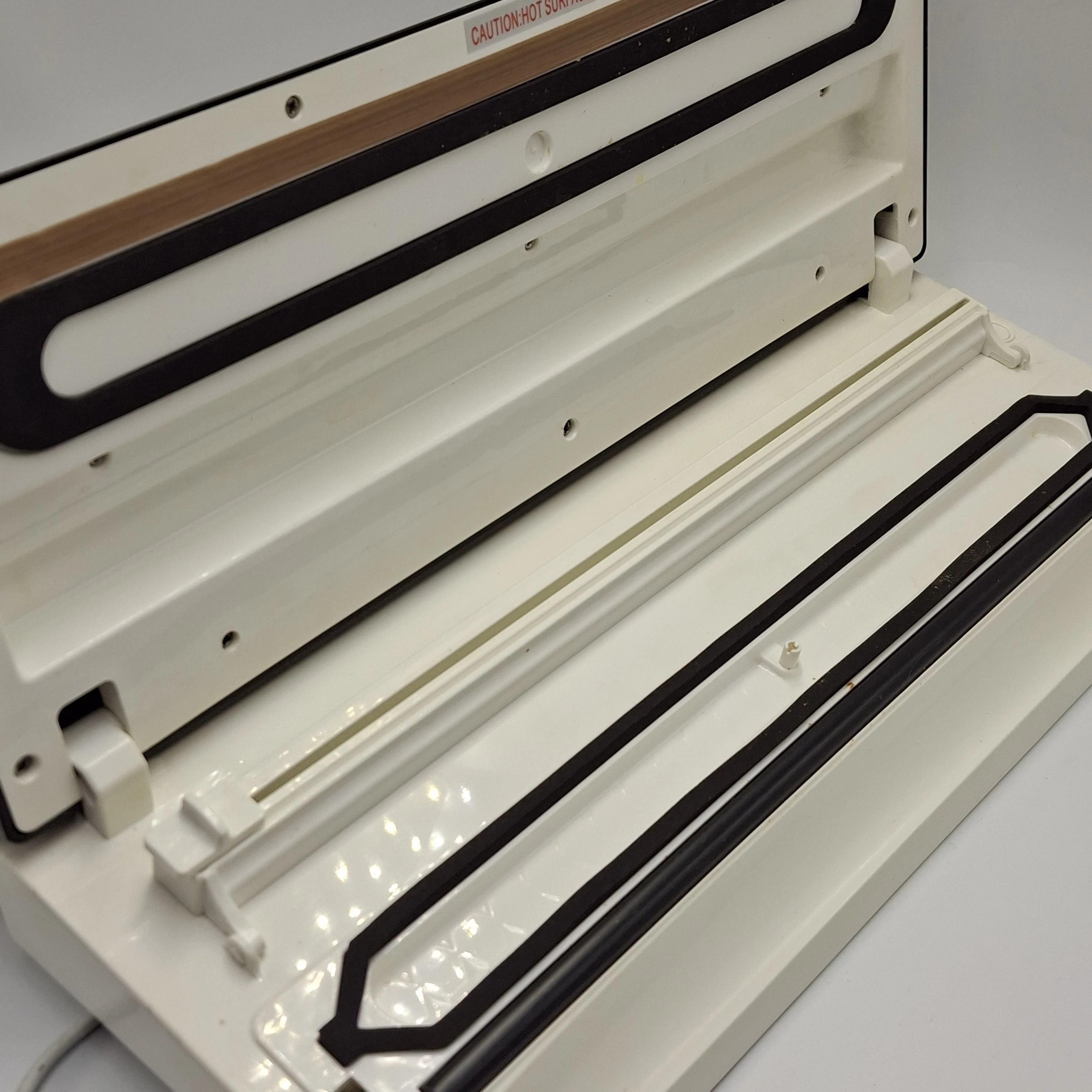 zgrzewarka-prozniowa-adler-ad-4484-maksymalna-szerokosc-zgrzewu-3200