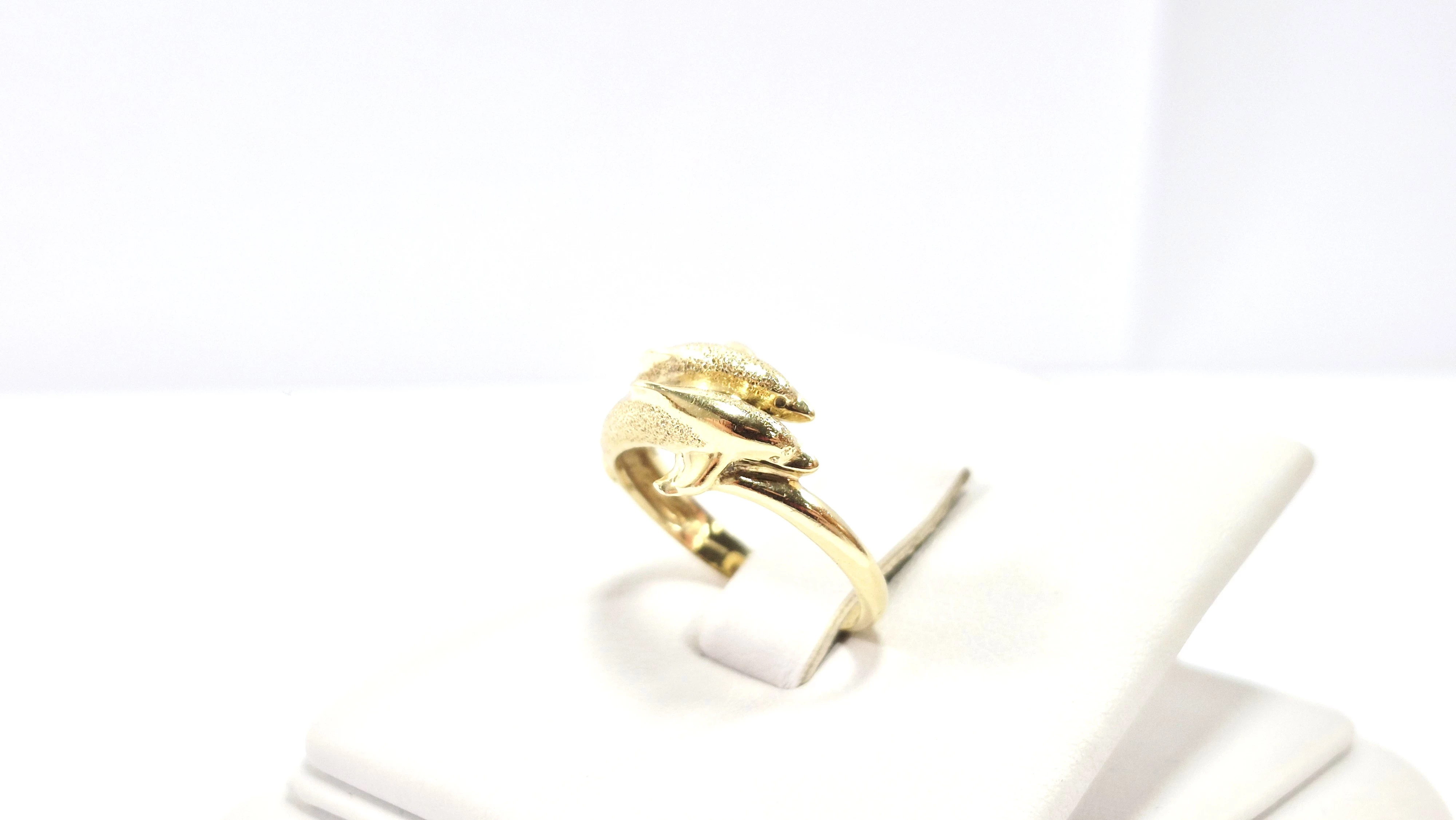 ciekawy-zloty-pierscionek-delfiny-316g-r12-pr-585-14k-rodzaj-2205-16