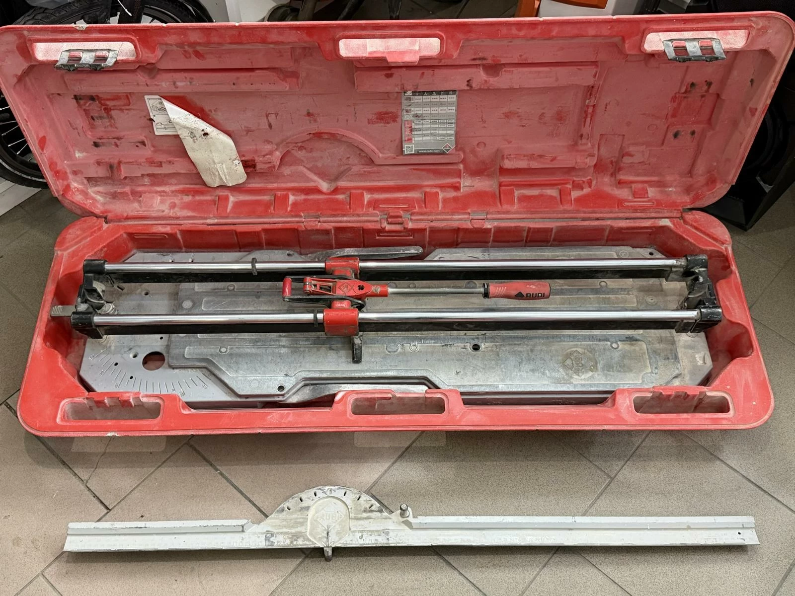 maszynka-do-plytek-tx-1020-walizka-stary-rynek-9-sroda-wlkp