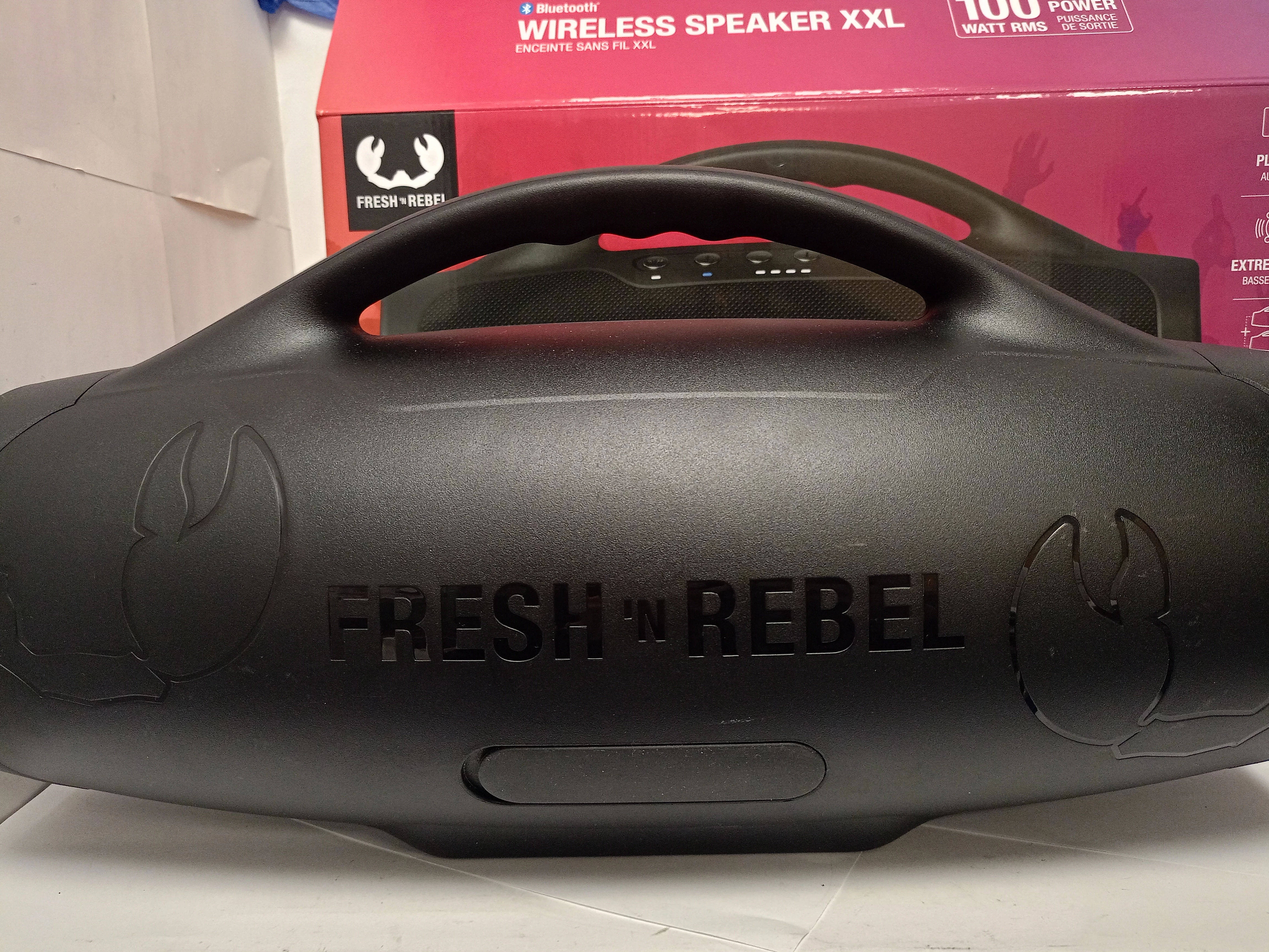 glosnik-bezprzewodowy-boombox-xxl-fresh-n-rebel-komplet-moc-10000