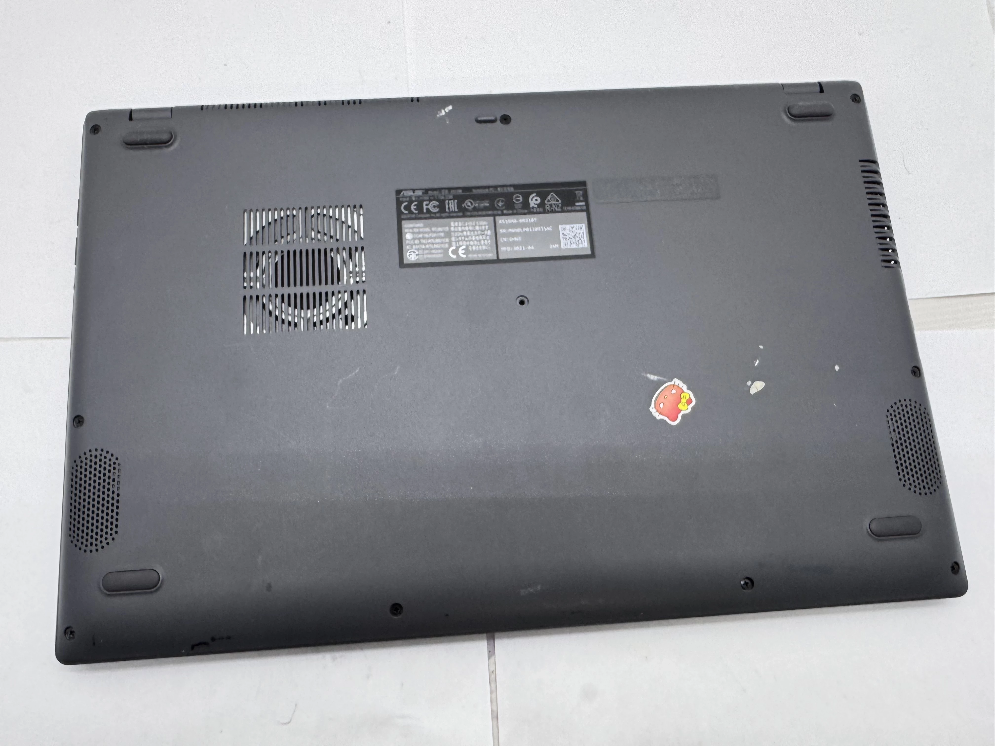 laptop-asus-x515m-zasilacz-wielkosc-pamieci-ram-200941-2177