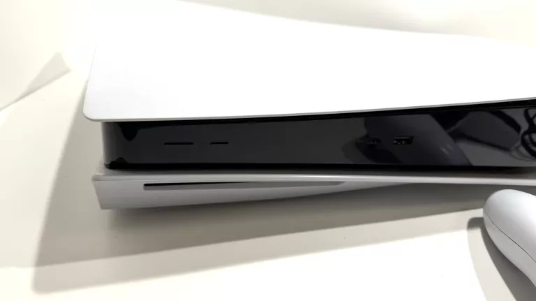 konsola-ps5-cfi-1216a-825gb-stan-11323-2