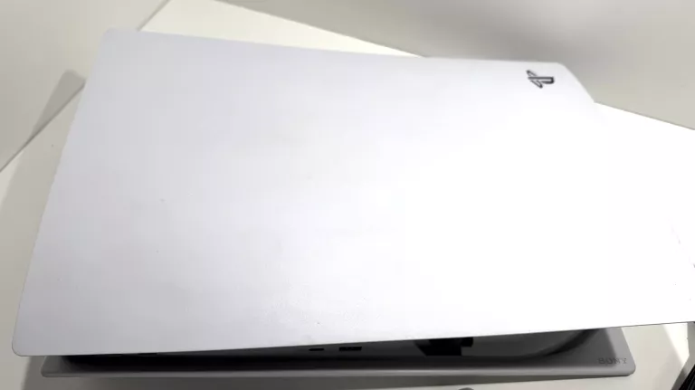 konsola-ps5-cfi-1216a-825gb-kod-producenta-cfi-1216a