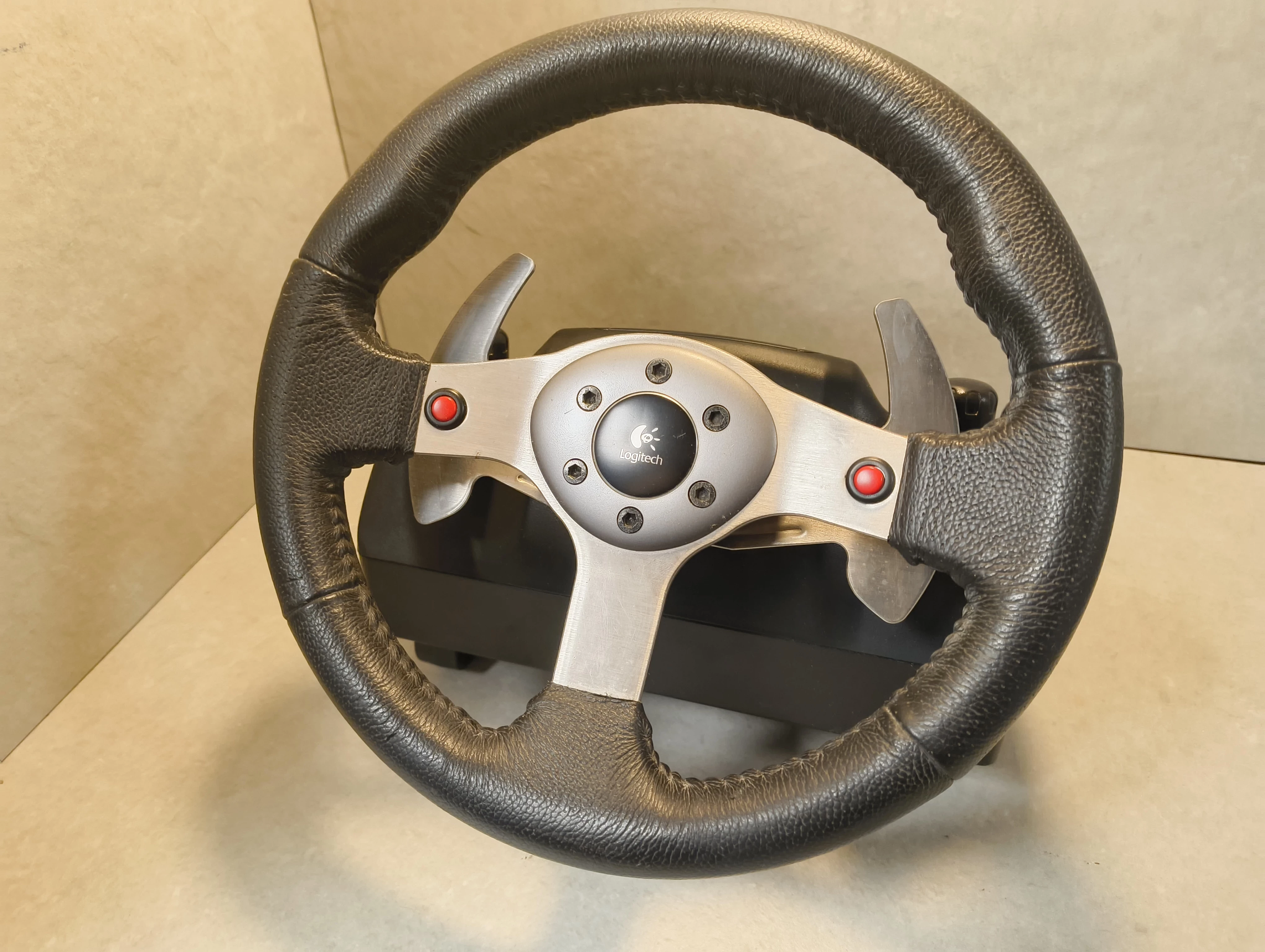 kierownica-logitech-g25-pedaly-shifter-stan-11323-2