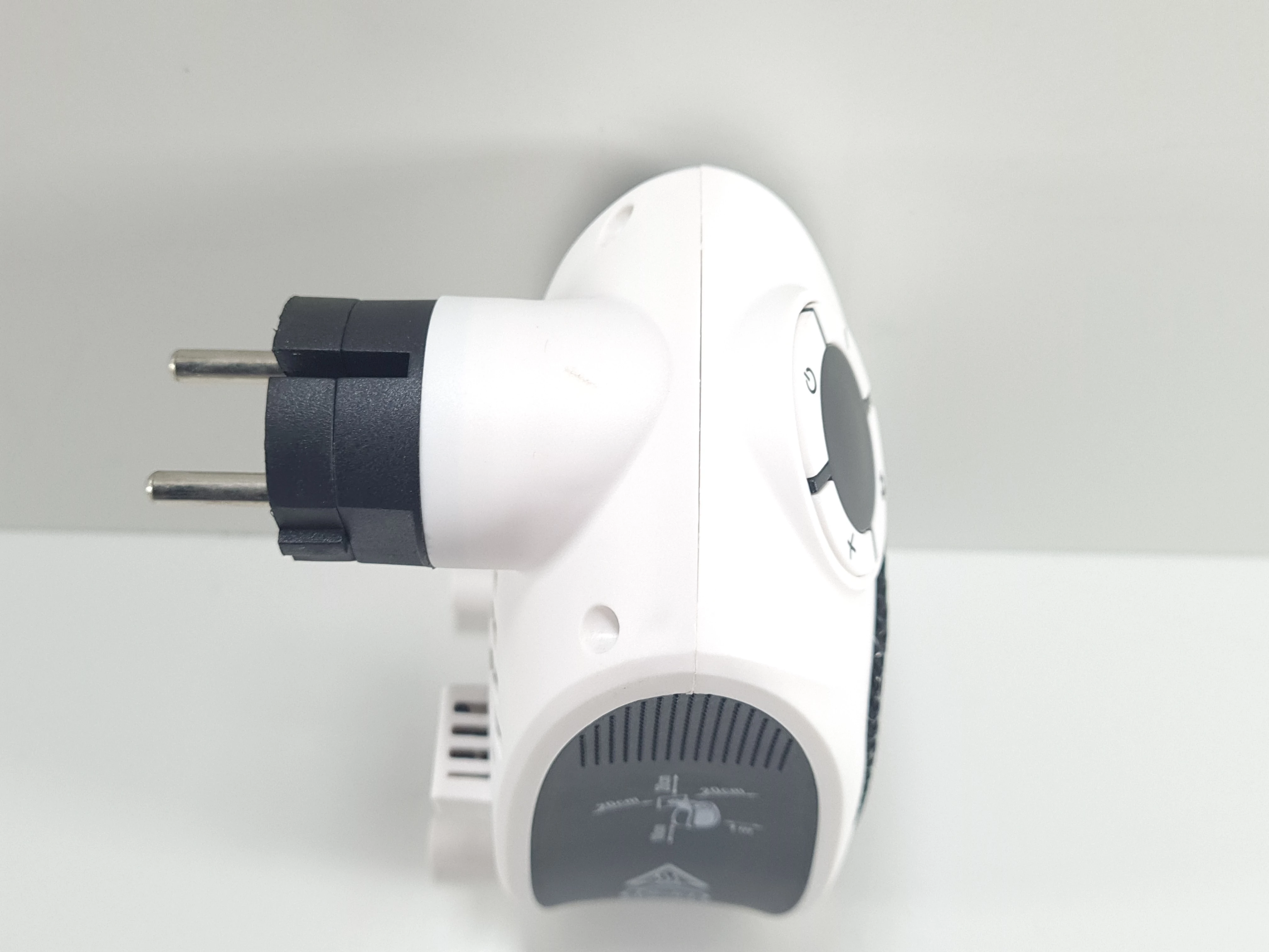 silvercrest-ceramiczny-termowentylator-do-gniazdka-ssh-600-b2-farelka-moc-grzewcza-600