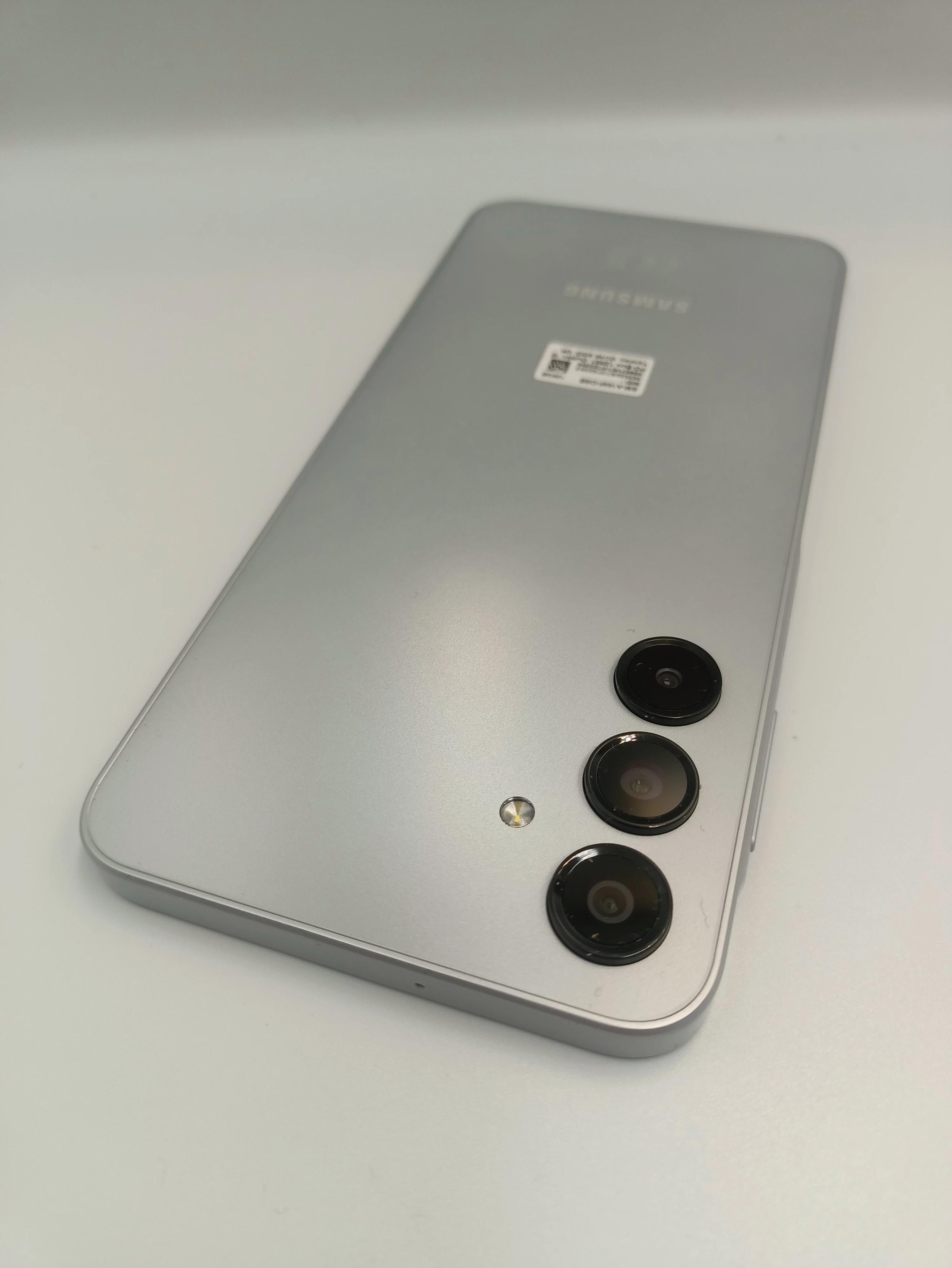 telefon-samsung-galaxy-a16-4gb128gb-komplet-ean-gtin-8806095822846