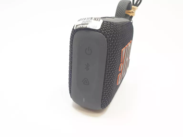 glosnik-jbl-go-4-czarny-kabel-stan-11323-2