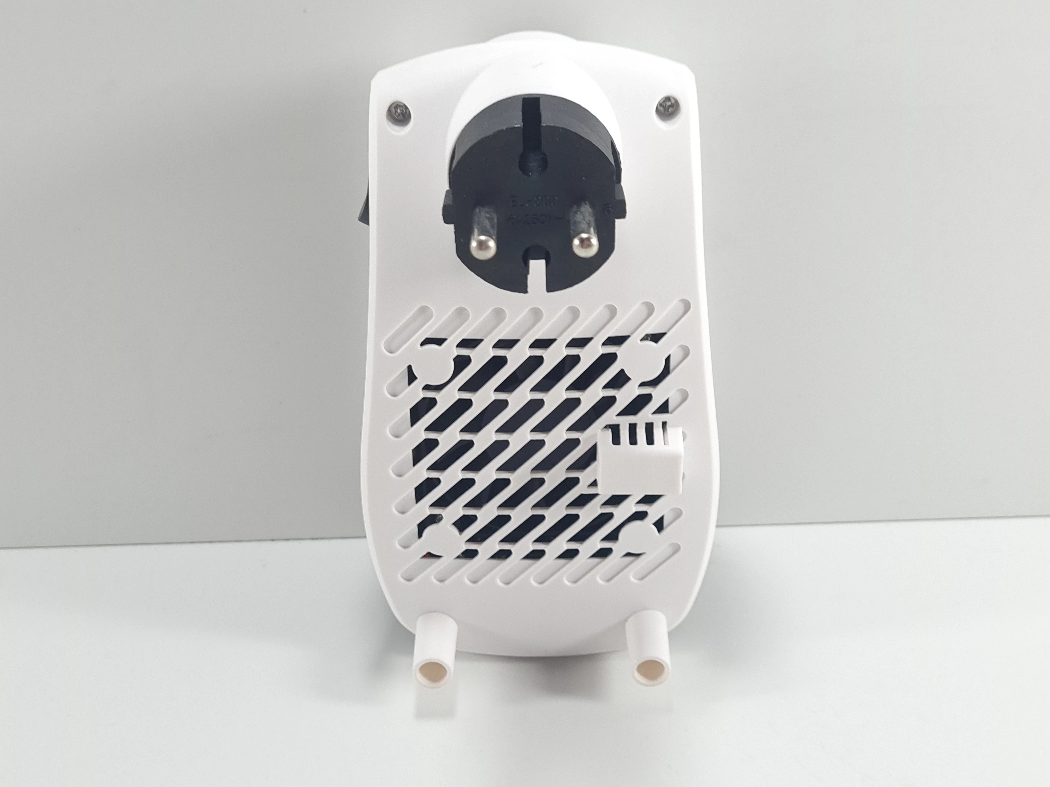 silvercrest-ceramiczny-termowentylator-do-gniazdka-ssh-600-b2-farelka-stan-11323-2