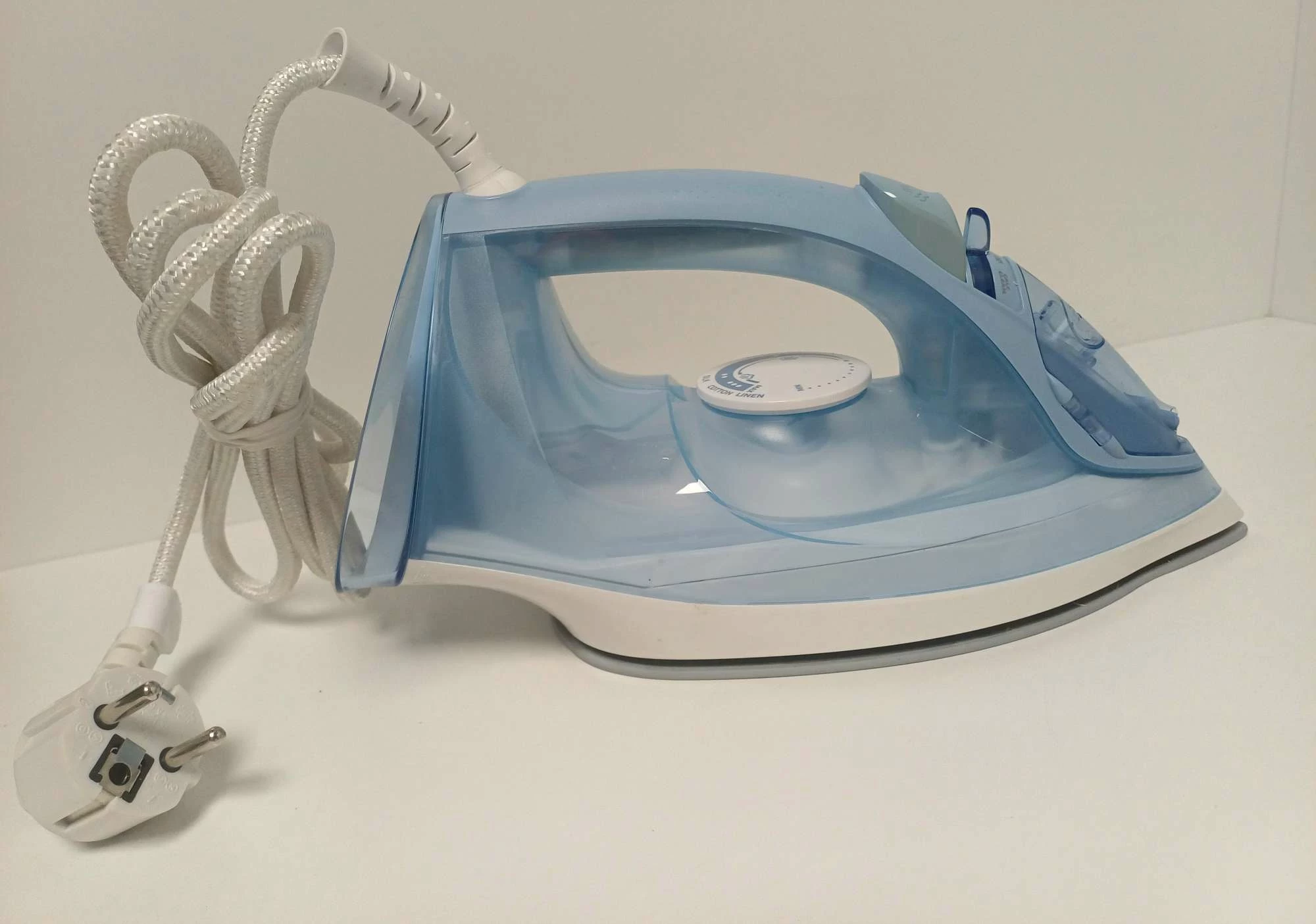 zelazko-philips-easyspeed-gc2676-kolor-dominujacy-129357-5