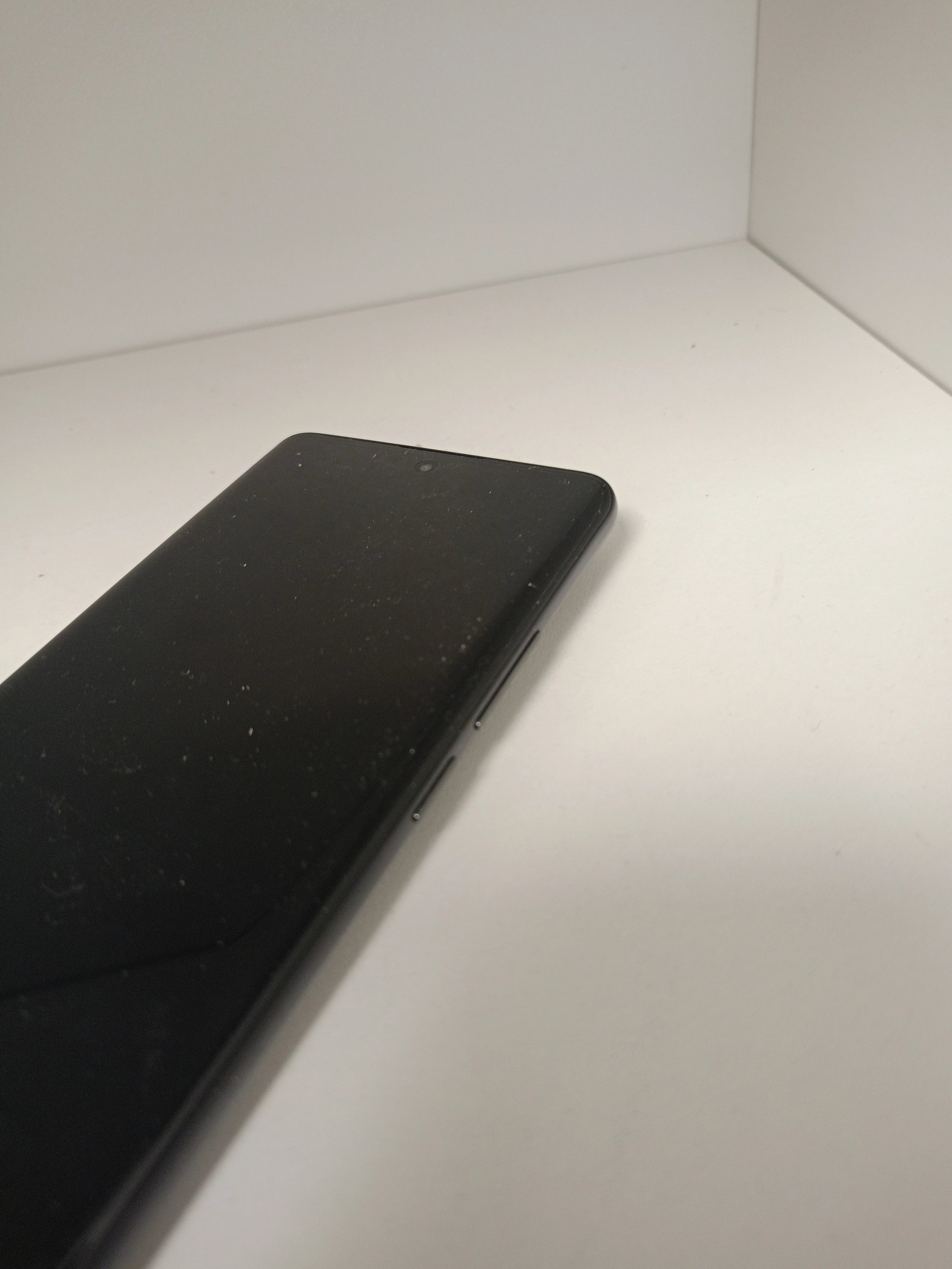 telefon-redmi-note-14-pro-komplet-86226907480274313-przekatna-ekranu-667