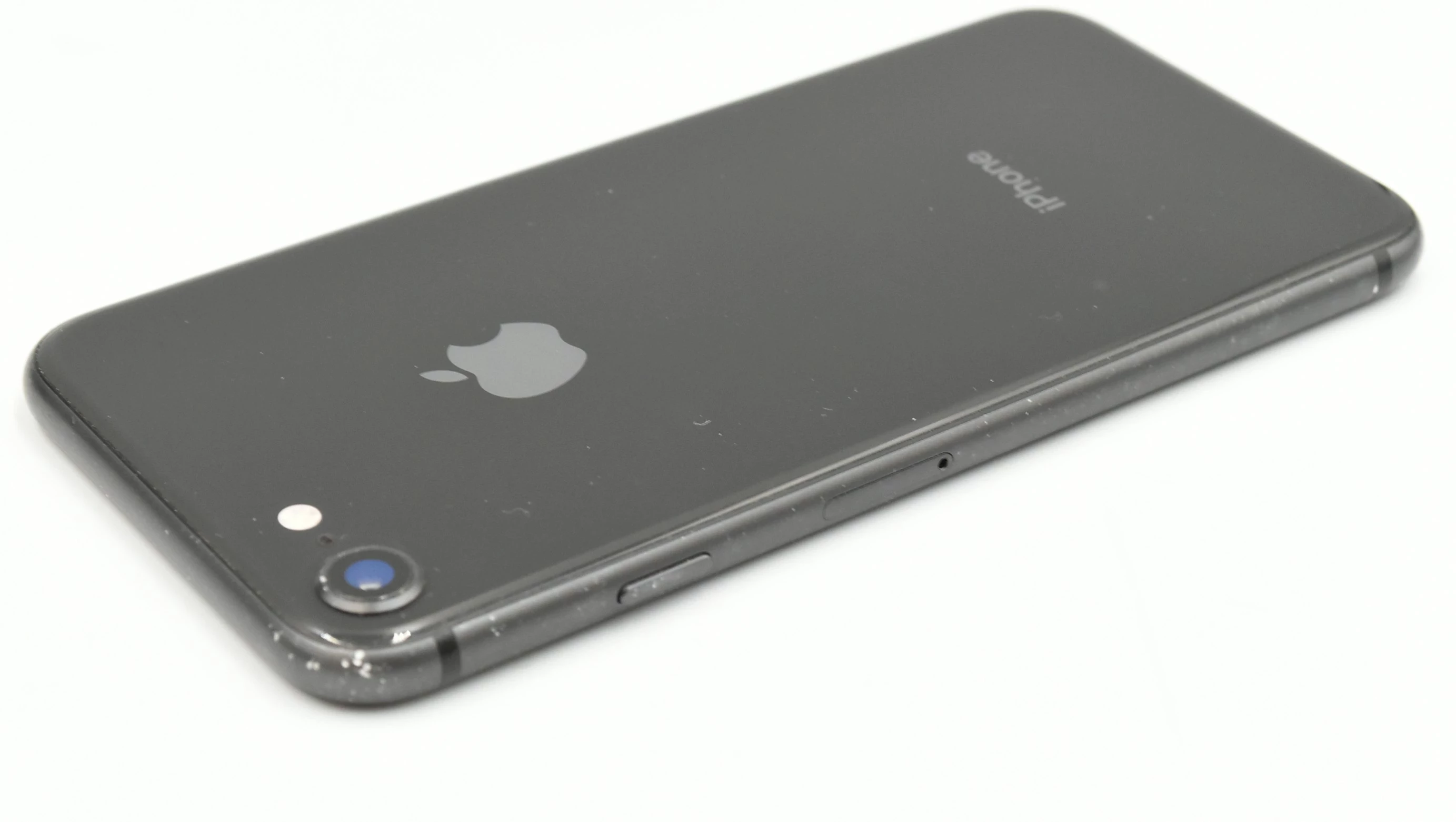 apple-iphone-8-64gb-99-bateria-typ-202685-212929