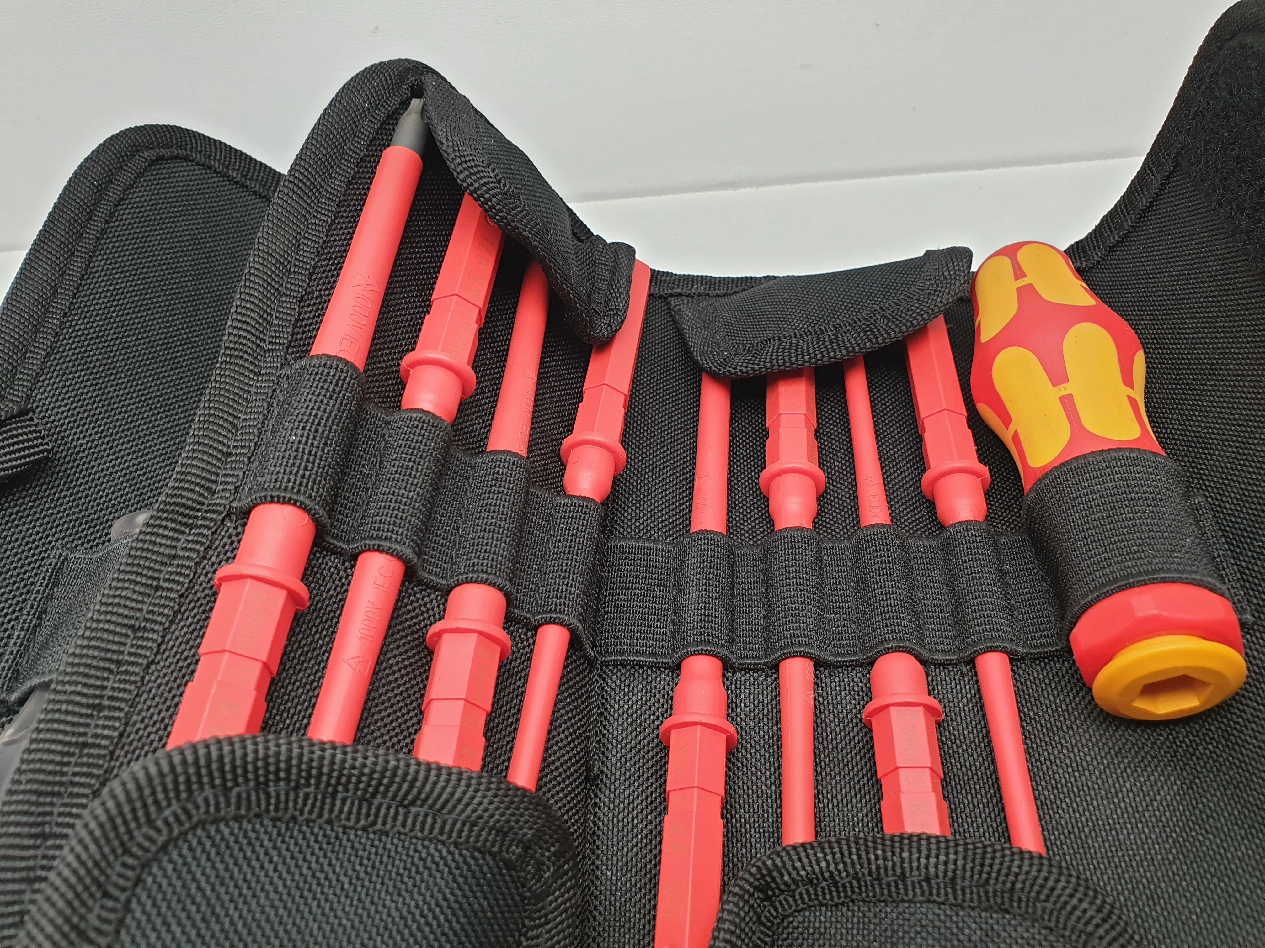 zestaw-wkretakow-izolowanych-wera-vde-1000v-16-elementow-liczba-elementow-w-zestawie-16