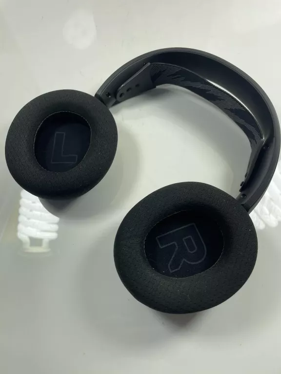 sluchawki-bt-steelseries-arctis-nova-1-komplet-stan-11323-2