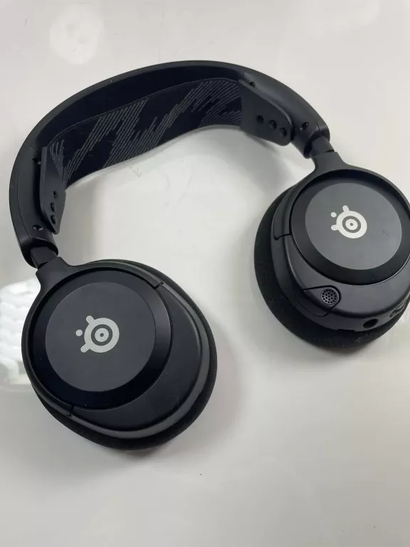 sluchawki-bt-steelseries-arctis-nova-1-komplet-ean-gtin-5707119043571