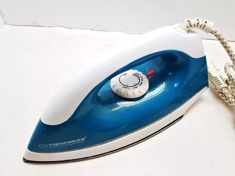 zelazko-esperanza-1200w-ehi001-moc-120000