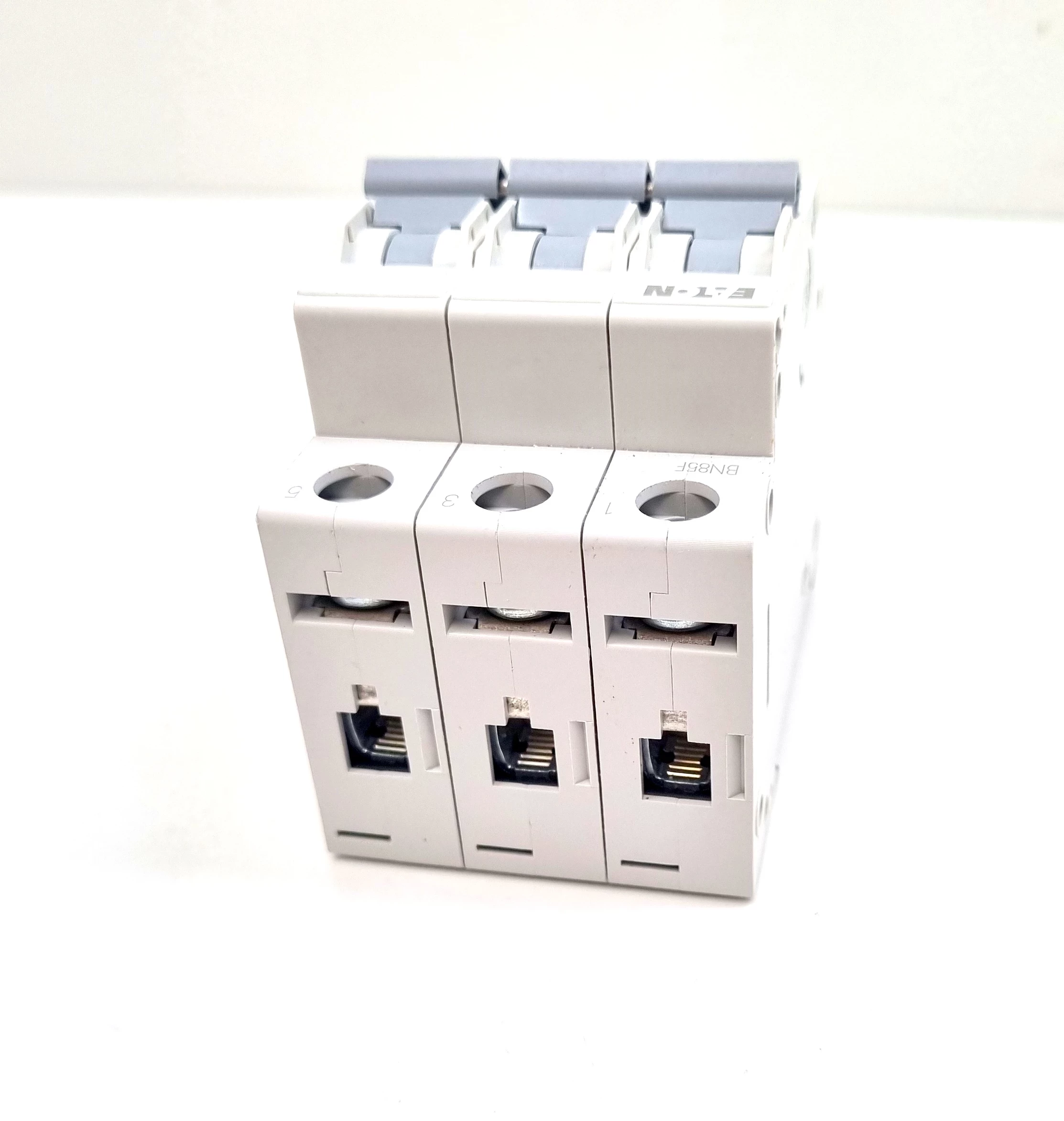 wylacznik-nadpradowy-eaton-400-v-ip20-20-a-stan-11323-2