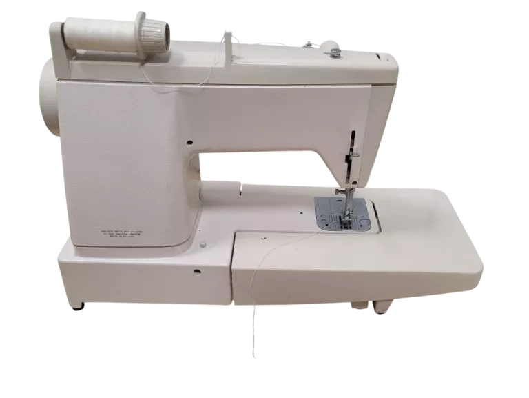 maszyna-do-szycia-lucznik-877-model-877