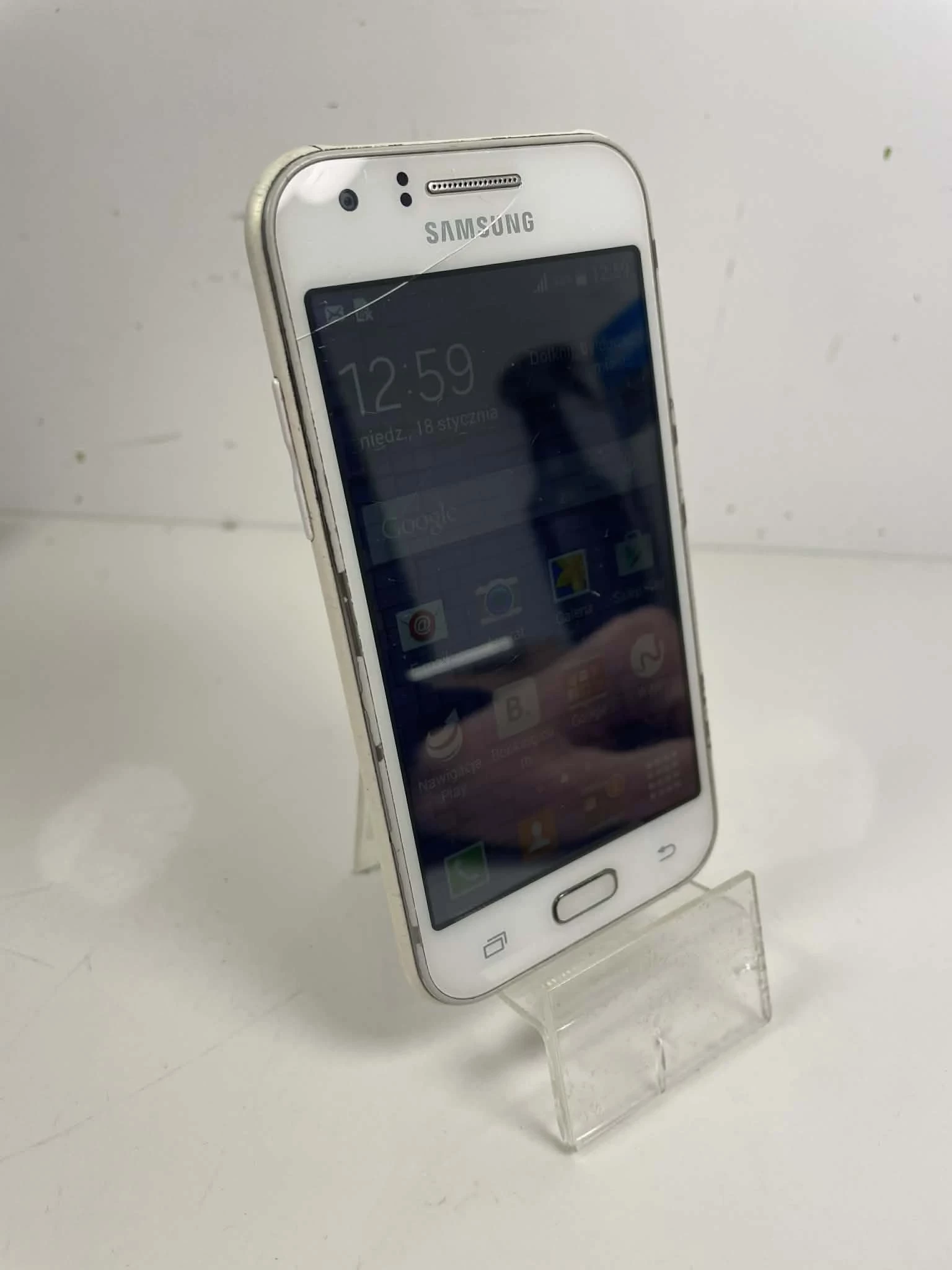 telefon-samsung-galaxy-j1-duos-stan-11323-2