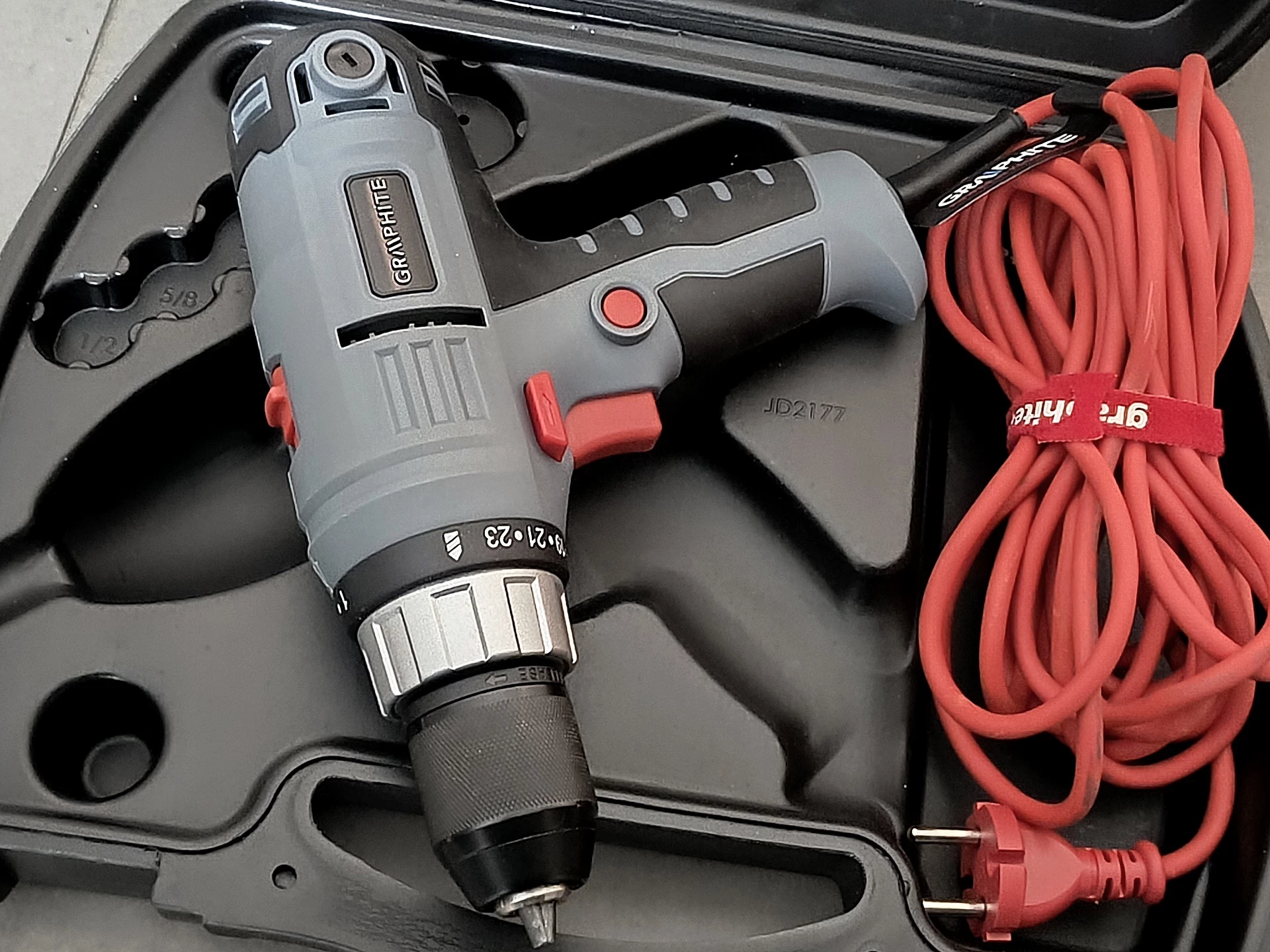 wkretarka-graphite-58g792gwarancja-miekki-moment-obrotowy-2150