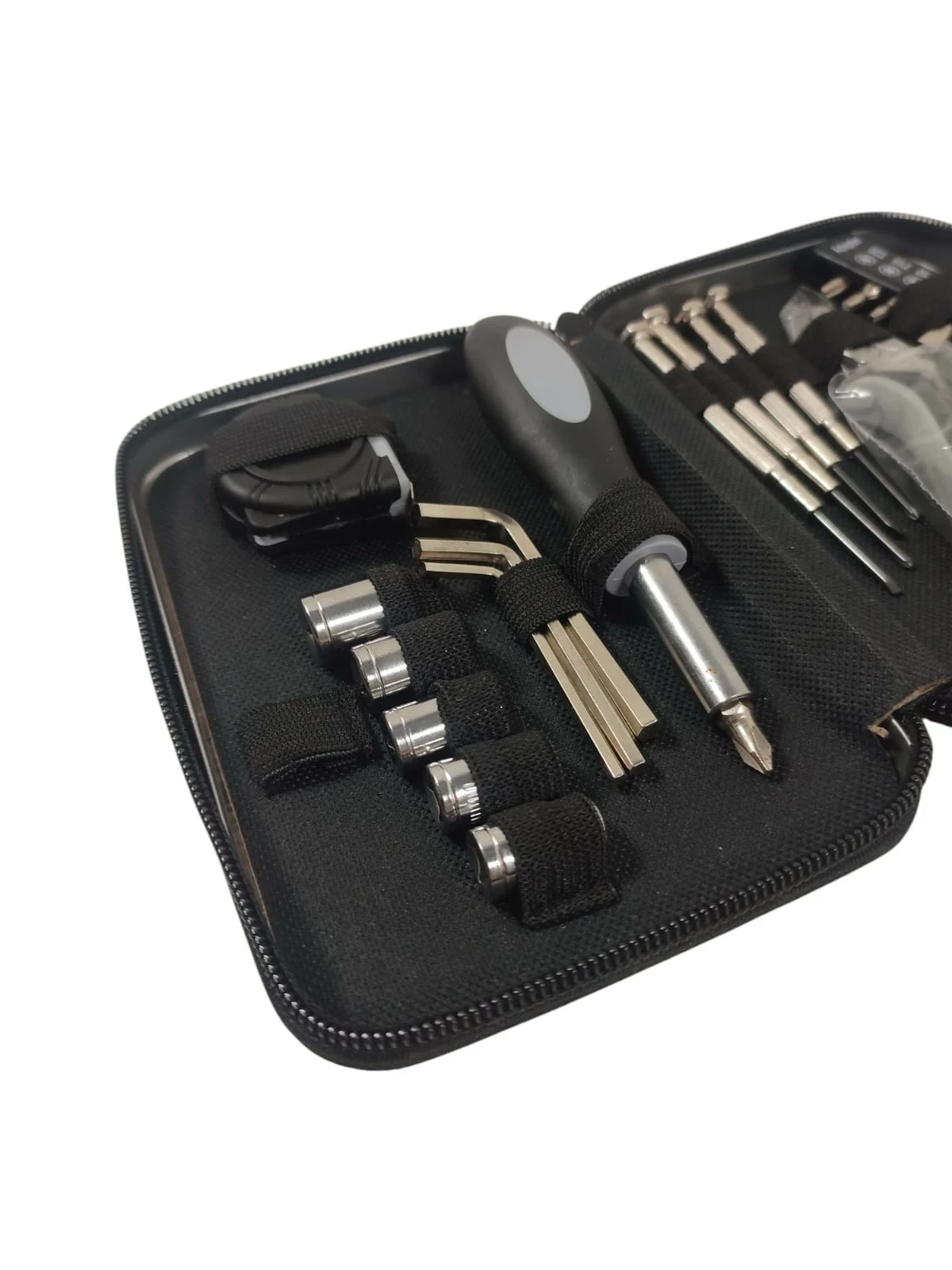 komplet-narzedzi-w-etui-srubokrety-precyzyjne-wkretak-tasma-szczypce-stan-11323-2