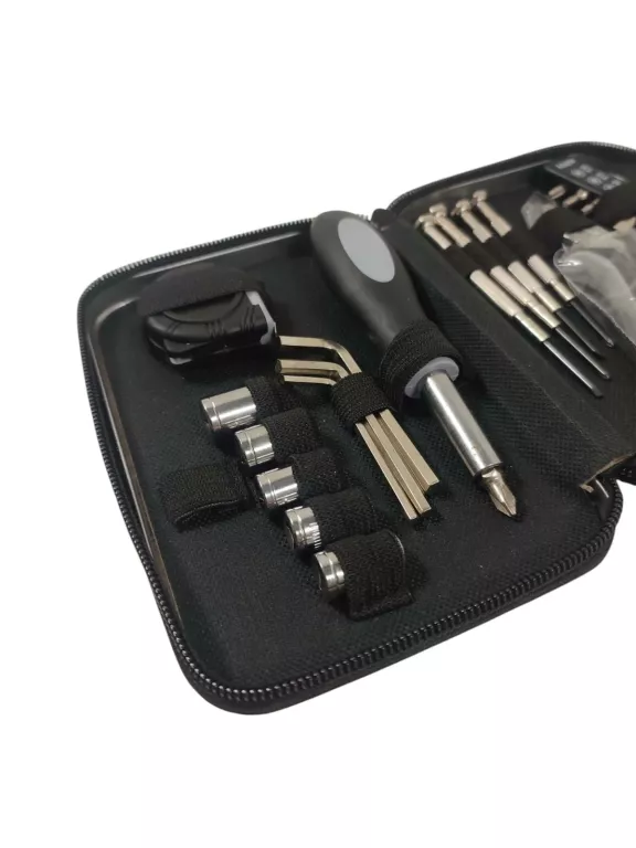 komplet-narzedzi-w-etui-srubokrety-precyzyjne-wkretak-tasma-szczypce-stan-11323-2