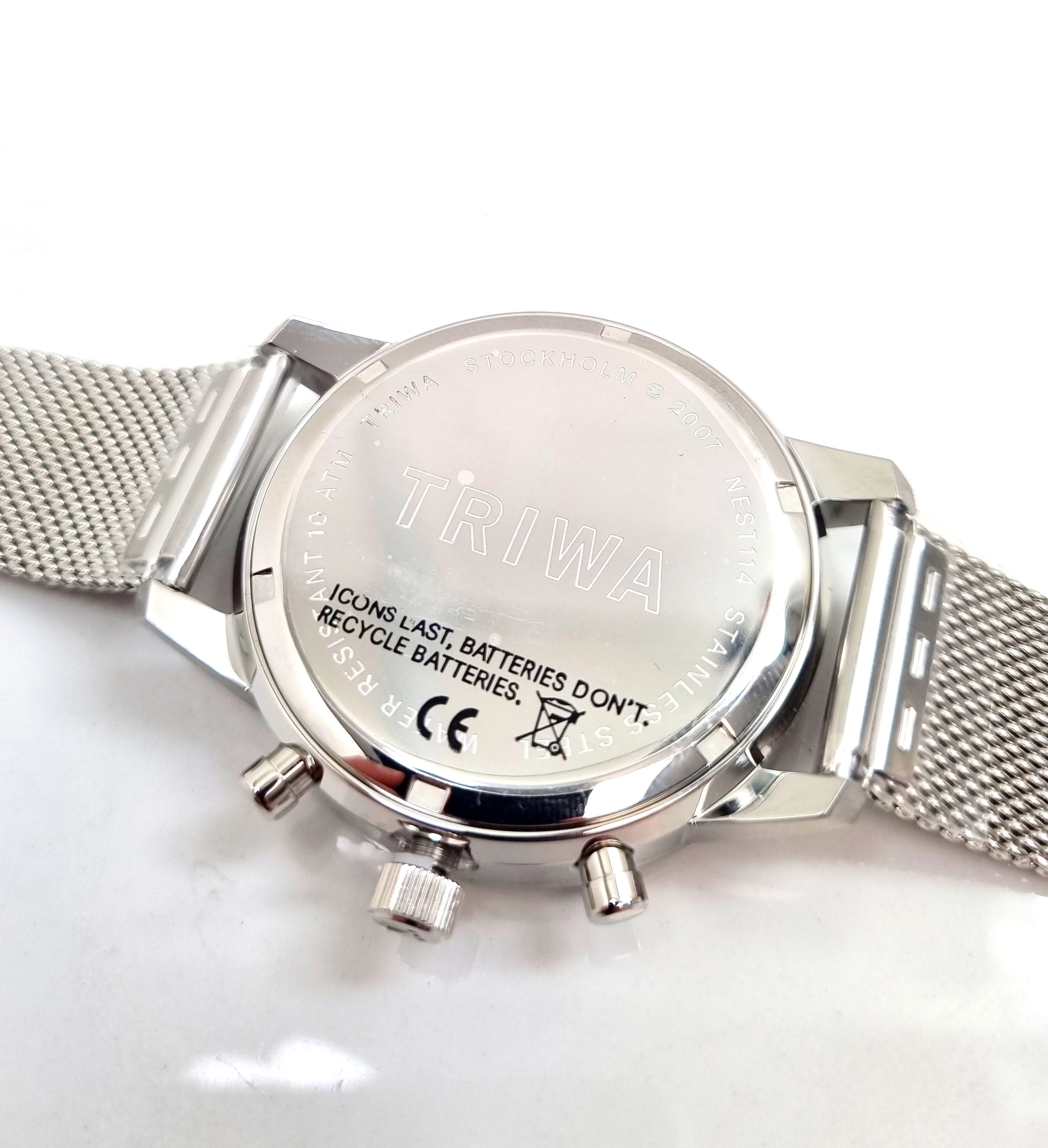 triwa-smoky-nevil-chronograph-zegarek-meski-ksztalt-koperty-129223-2