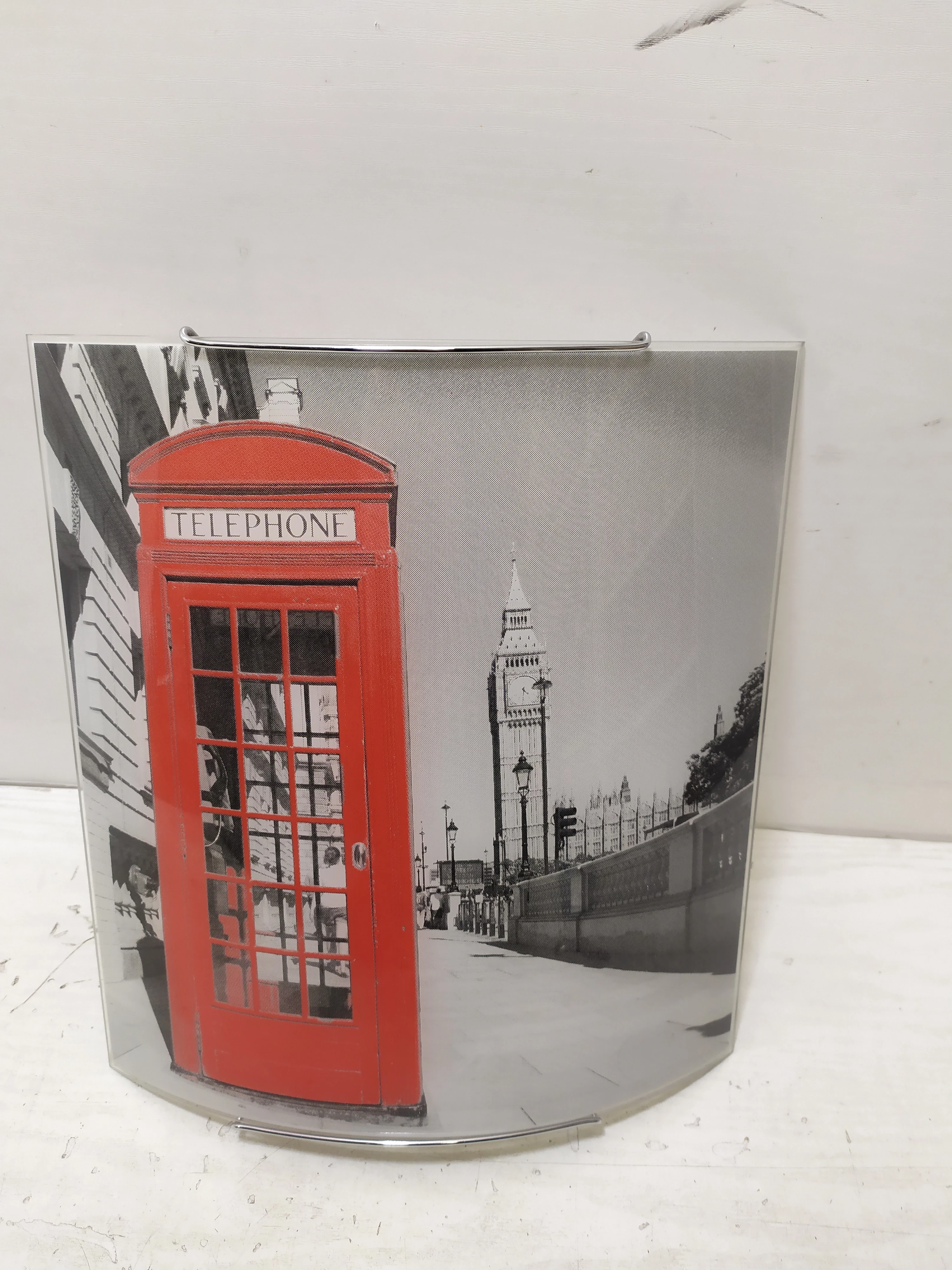 lampakinkiet-budka-telefoniczna-osiedle-kombatantow-7c-krakow