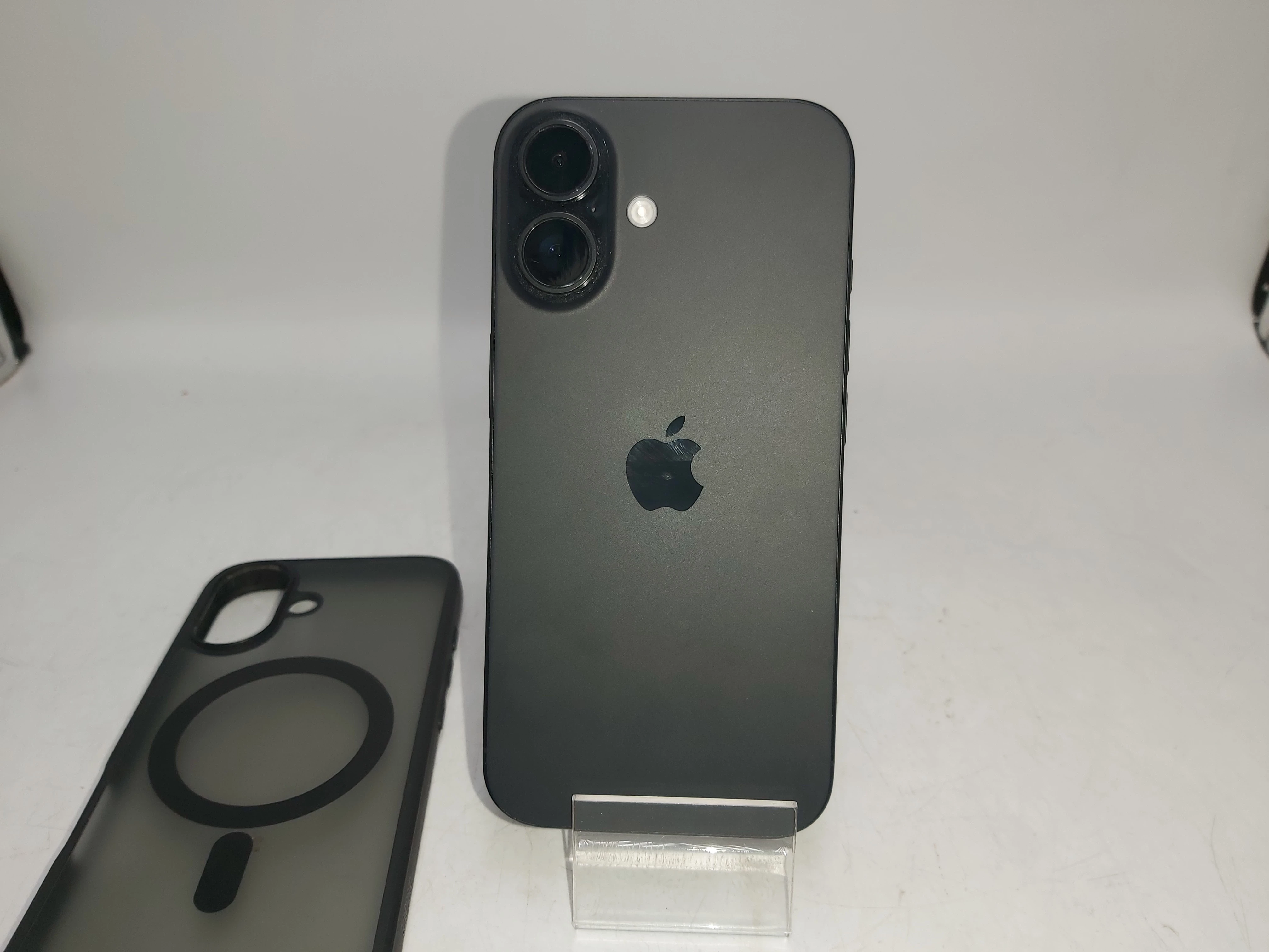 telefon-apple-iphone-16-128gb-100-kondycja-etui-pamiec-ram-202865-214113