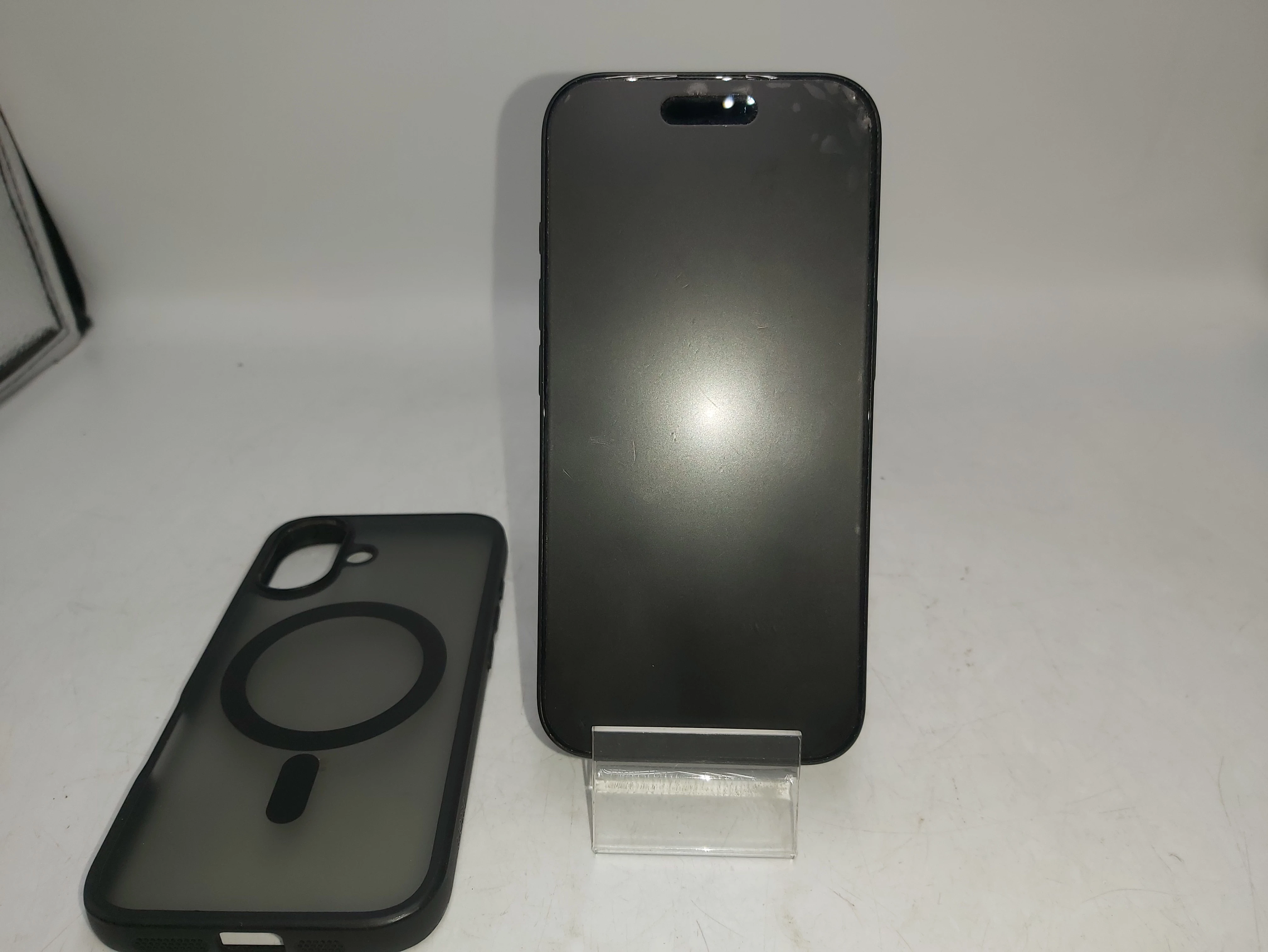 telefon-apple-iphone-16-128gb-100-kondycja-etui-system-operacyjny-4388-7